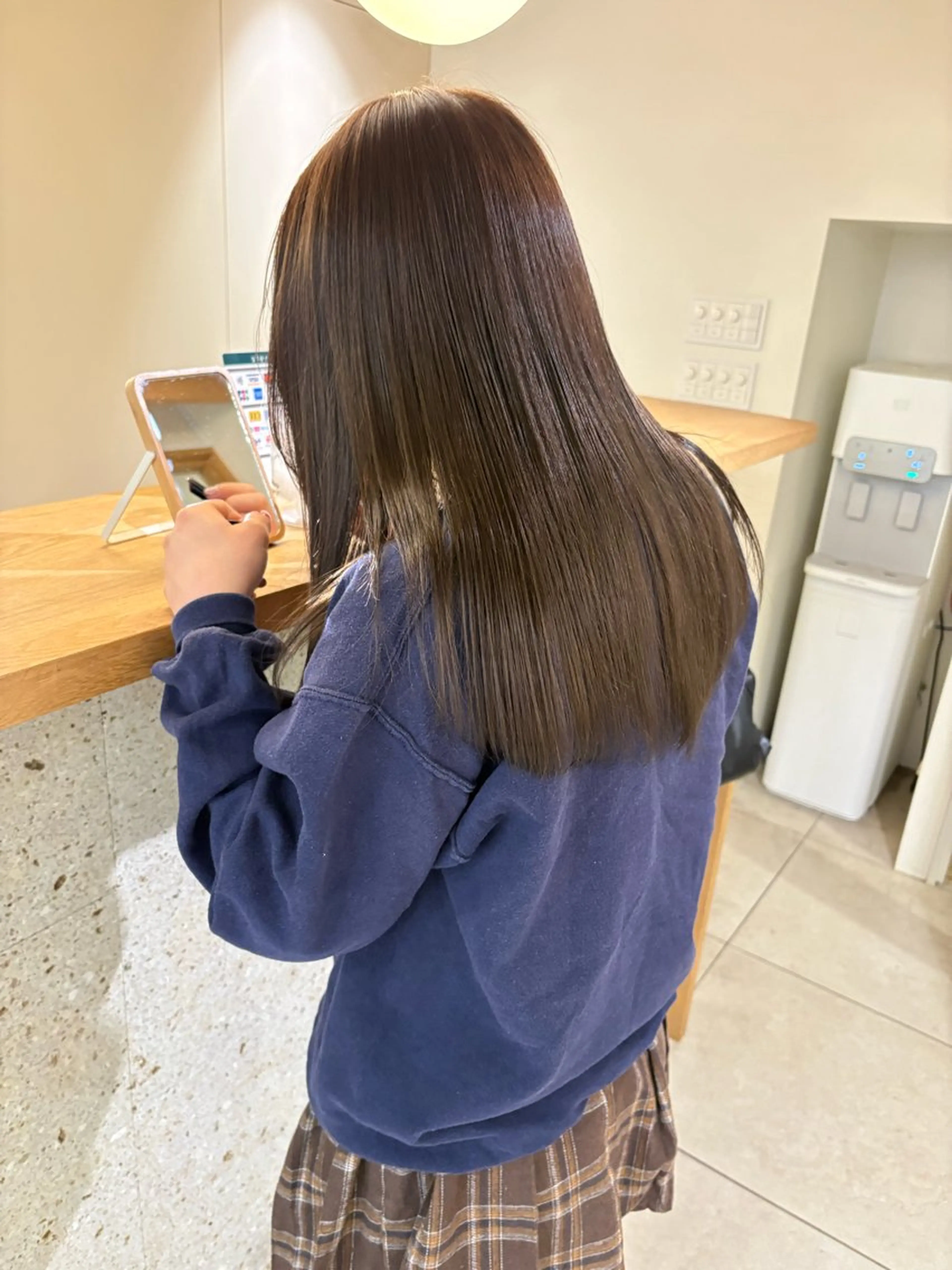 ミディアム カラー ブリーチ ブラウンカラー ダブルカラー ブリーチなしカラー オリーブブラウン キタ リオナのヘアスタイル