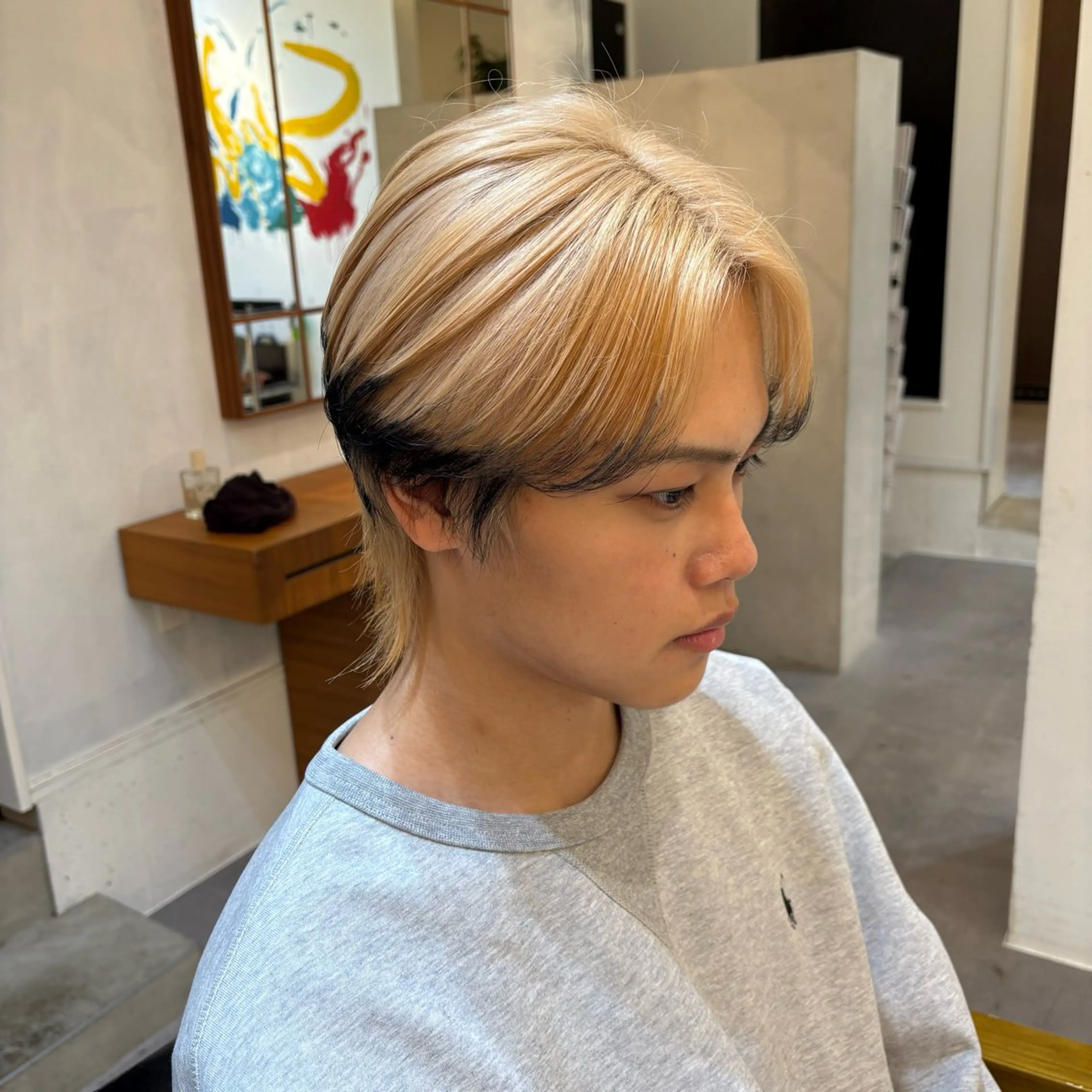 カラー メンズ メンズウルフカット デザインカラー ウルフカット カット ヘアカラー GISELA サリナのヘアスタイル