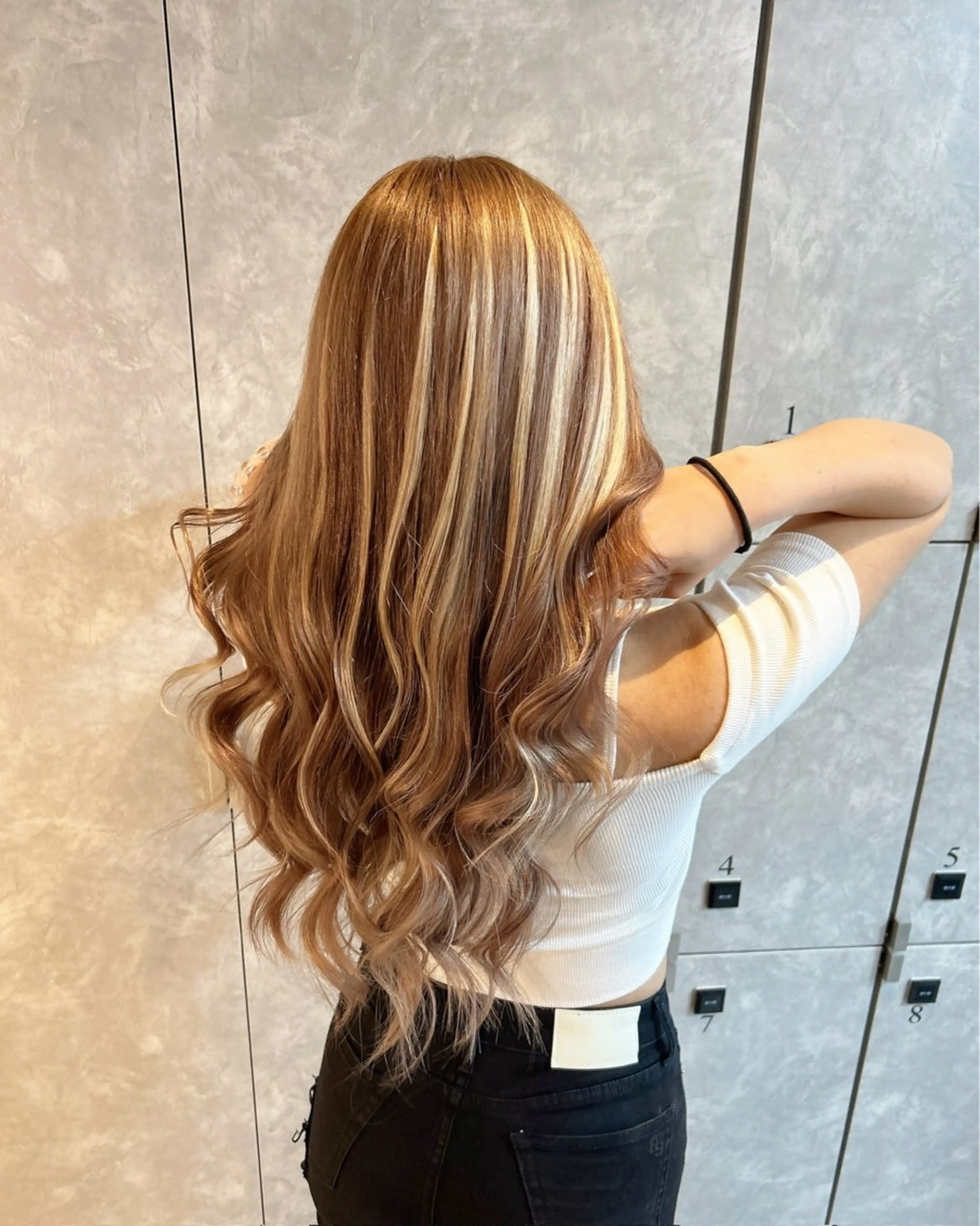 ロング ガルボヘアー心斎橋所属・プルエクステ/プルシ ールエクステ/地雷系のヘアスタイル