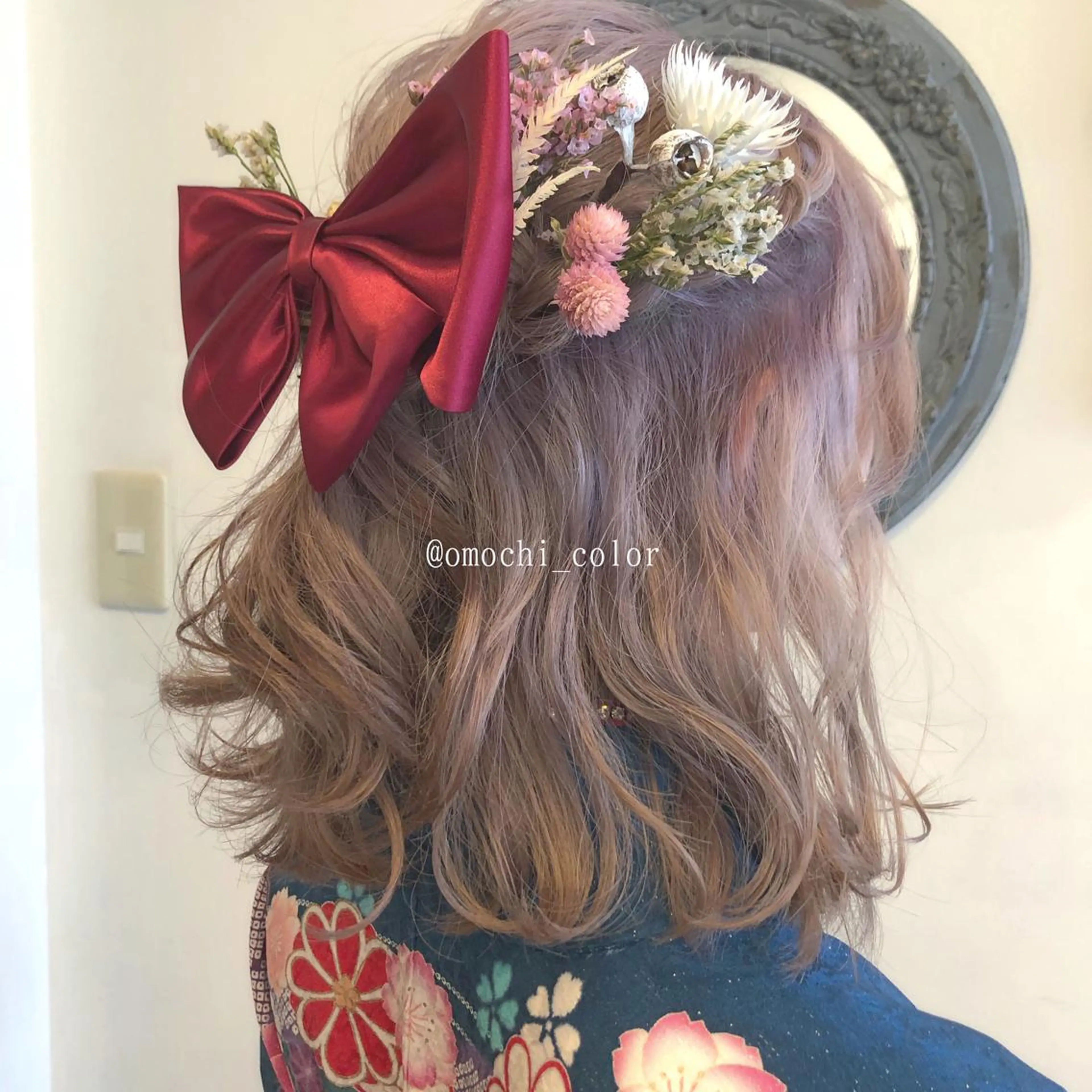 ミディアム カラー パーマ ヘアアレンジ メンズ キッズ ネイル マツエク・マツパ ピンクカラー カラーマツエク 卒業式のヘアスタイル 卒業式 ピンク 着付け 隠れ家サロンso you所属・yukimi .のヘアスタイル
