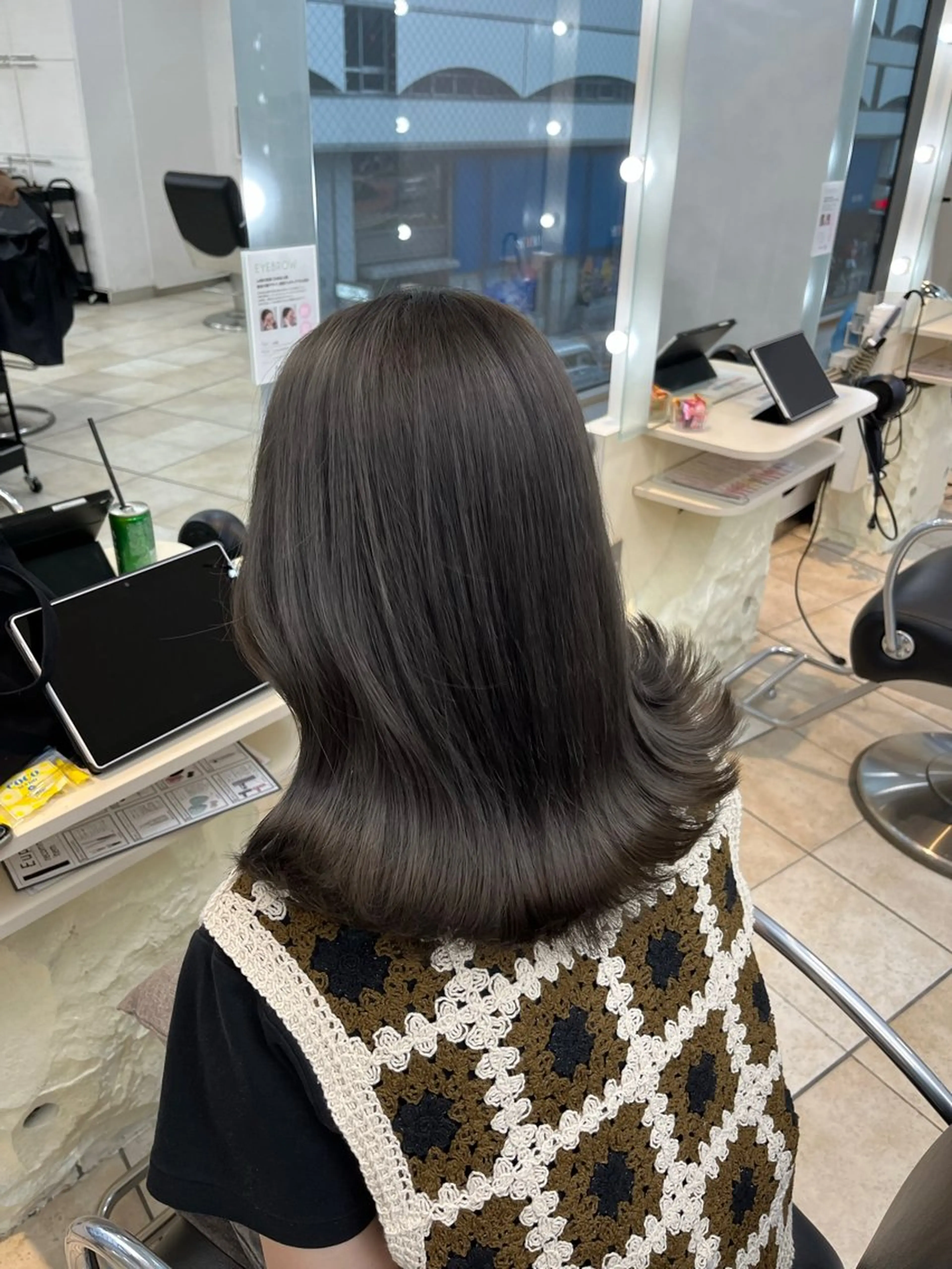 セミロング カラー グレージュ シアーグレージュ ヘアカラー トリートメント MITSUKI🤍 モテ髪×韓国レイヤーのヘアスタイル