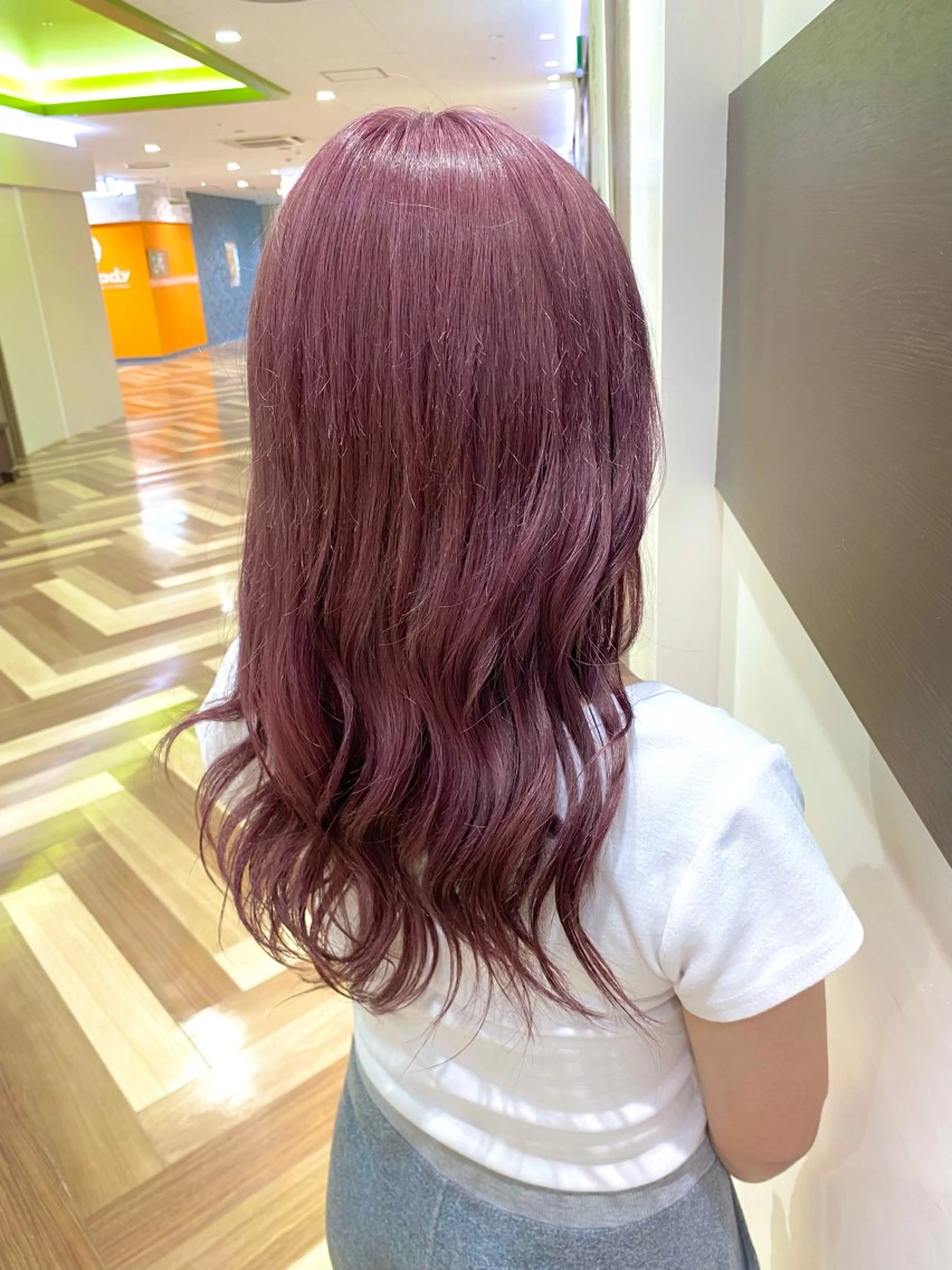 ロング カラー ピンクカラー ヘアカラー 暖色系カラー まおのヘアスタイル