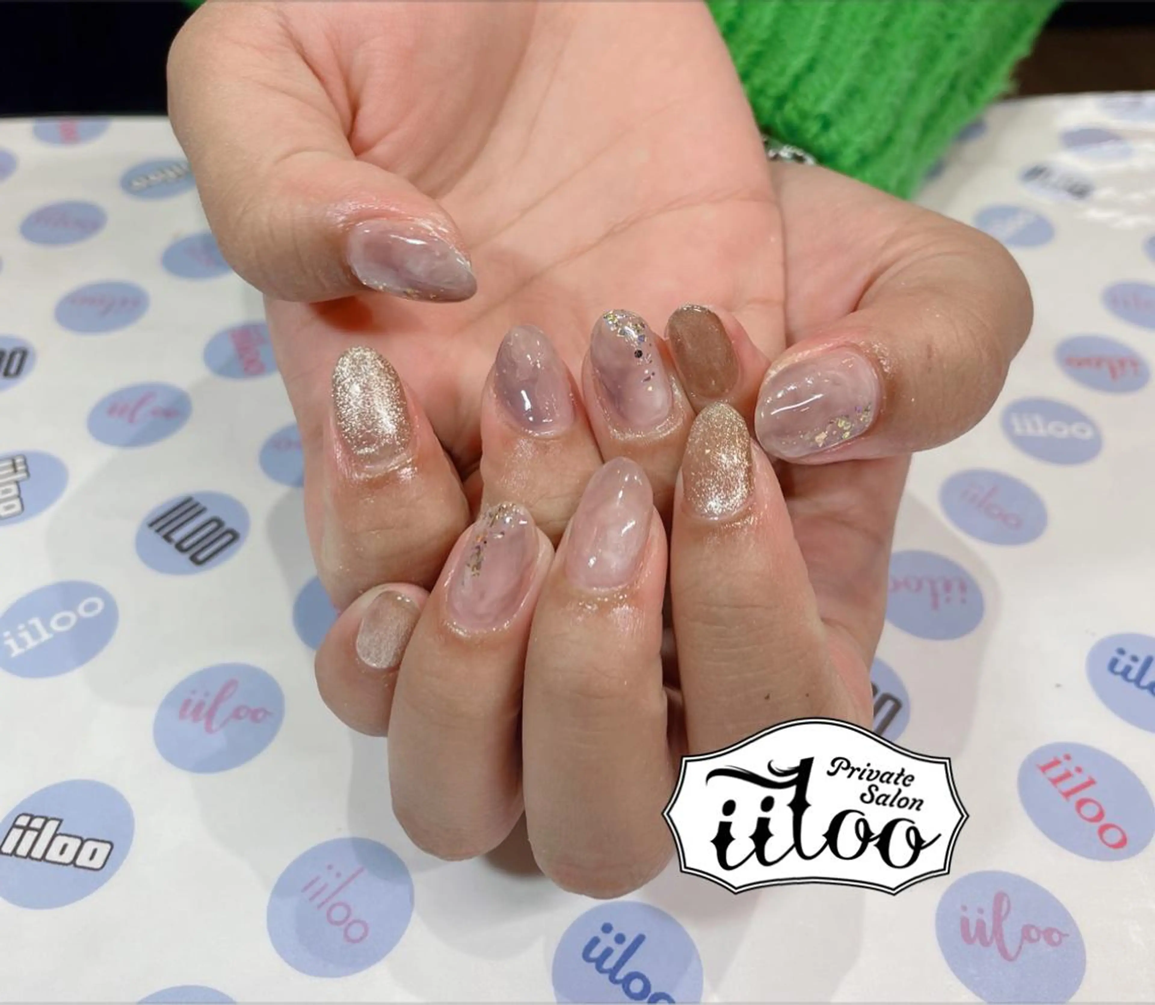 ネイル iiloo aromaworksのネイルデザイン