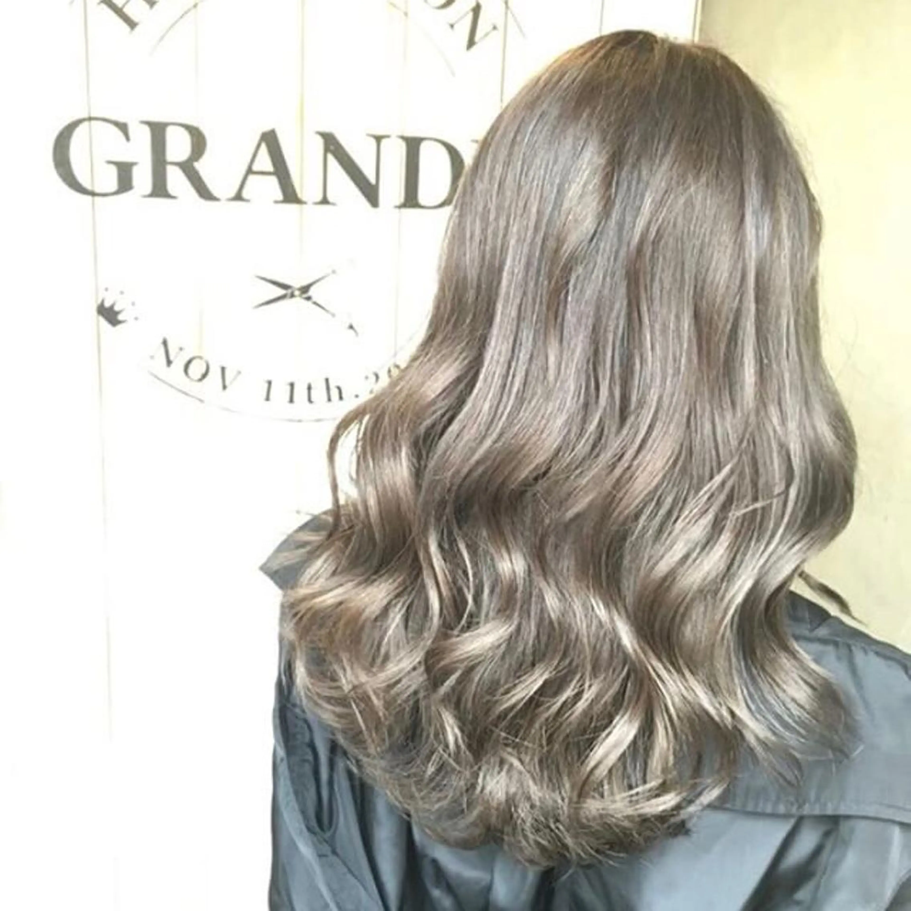 ロング カラー カット ヘアカラー エクステ GRANDE アオキのヘアスタイル