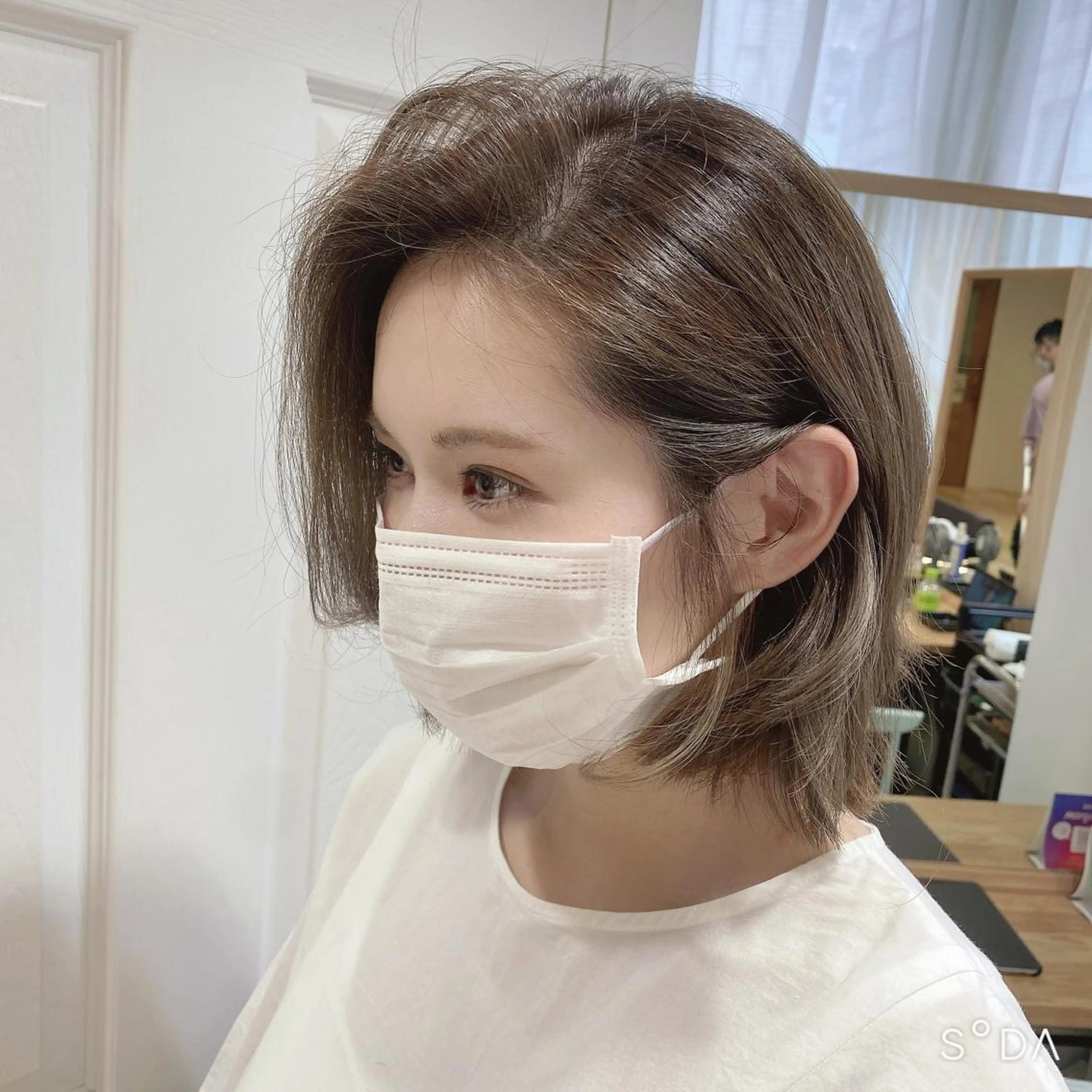 ミディアム La paix所属・パーソナルカラー lapiax阿部のヘアスタイル