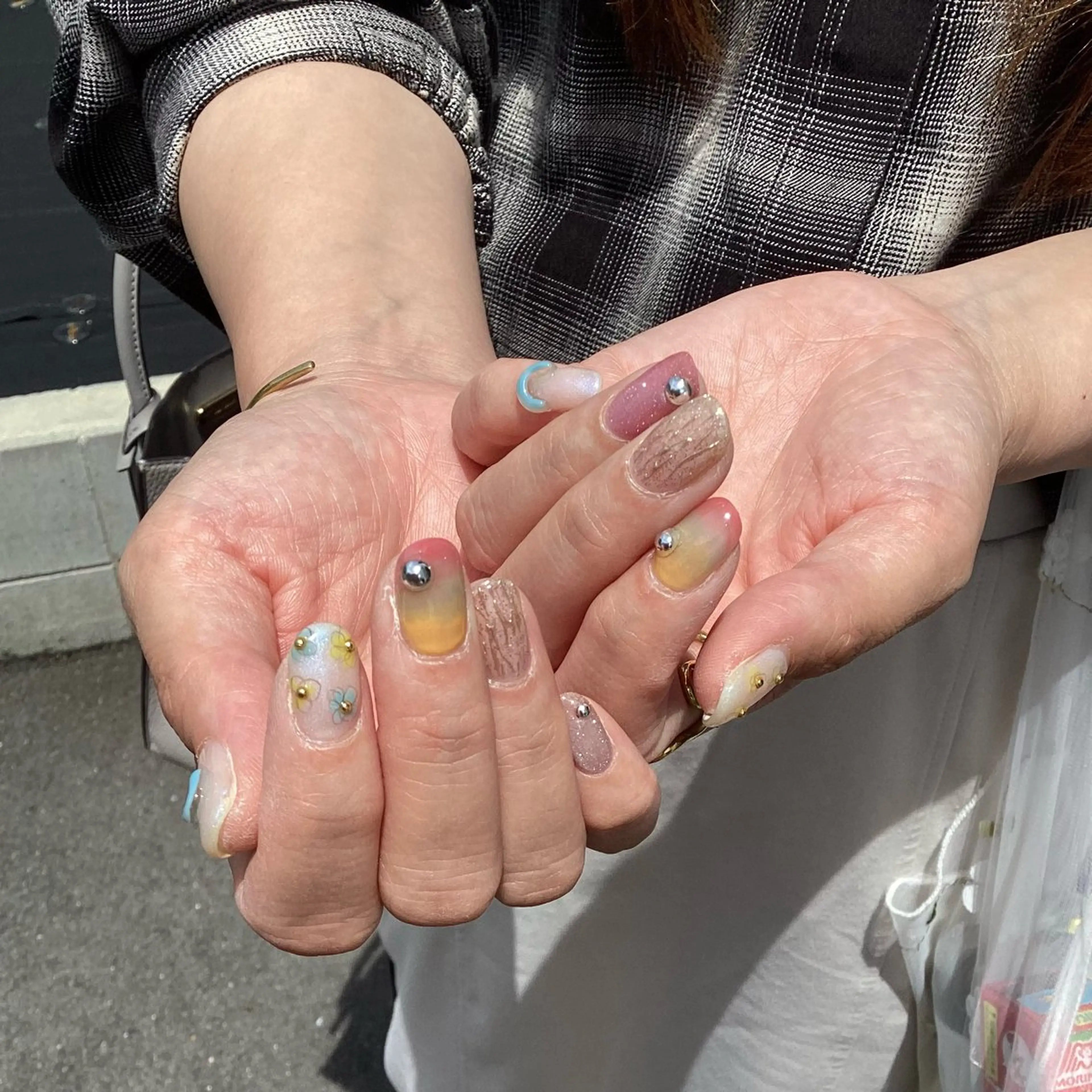 ネイル ハンドネイル morunail nailのネイルデザイン