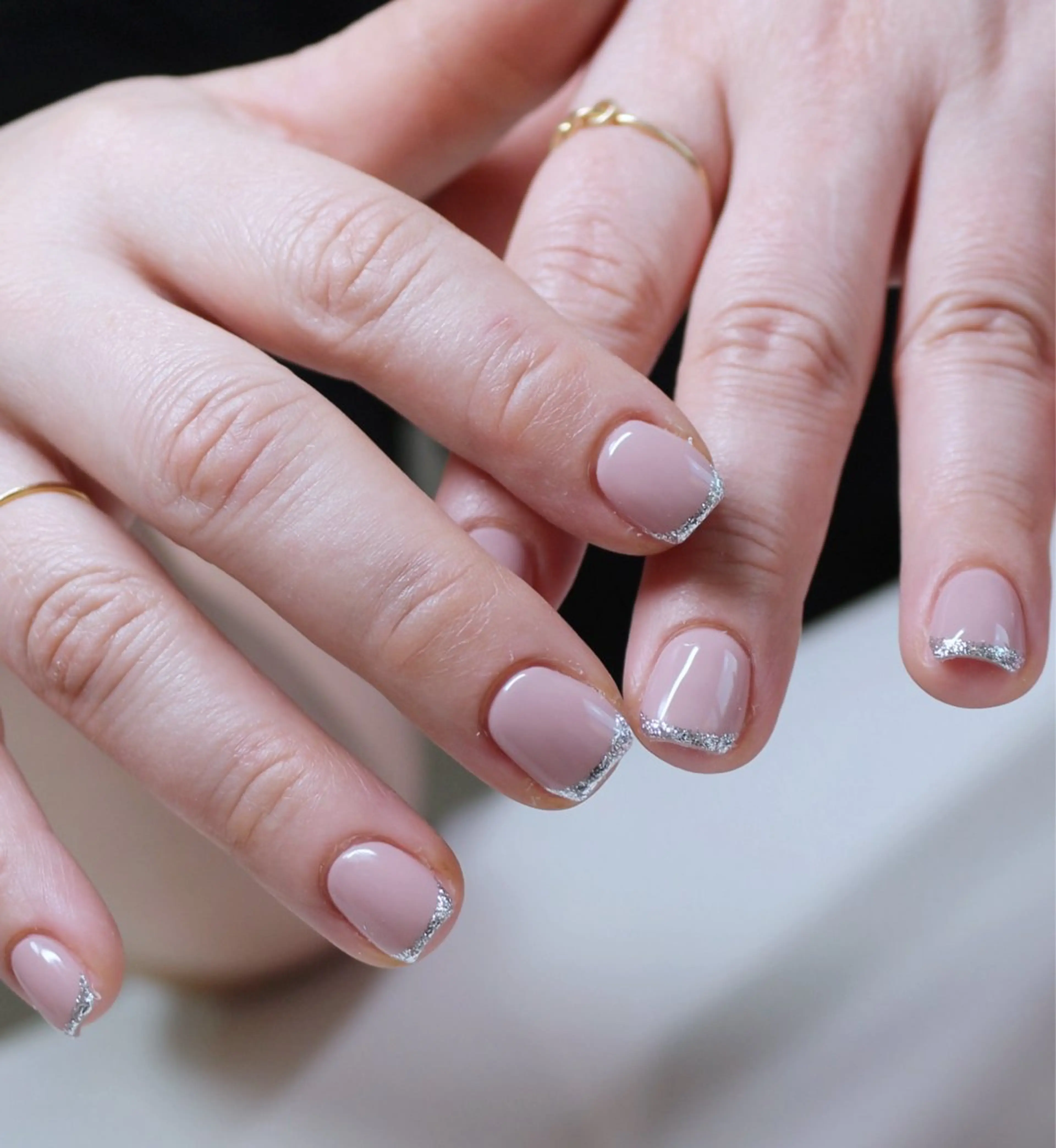 ネイル フレンチネイル キラキラネイル 韓国ネイル オフィスネイル ワンホンネイル ハンドネイル Baku Nailsのネイルデザイン