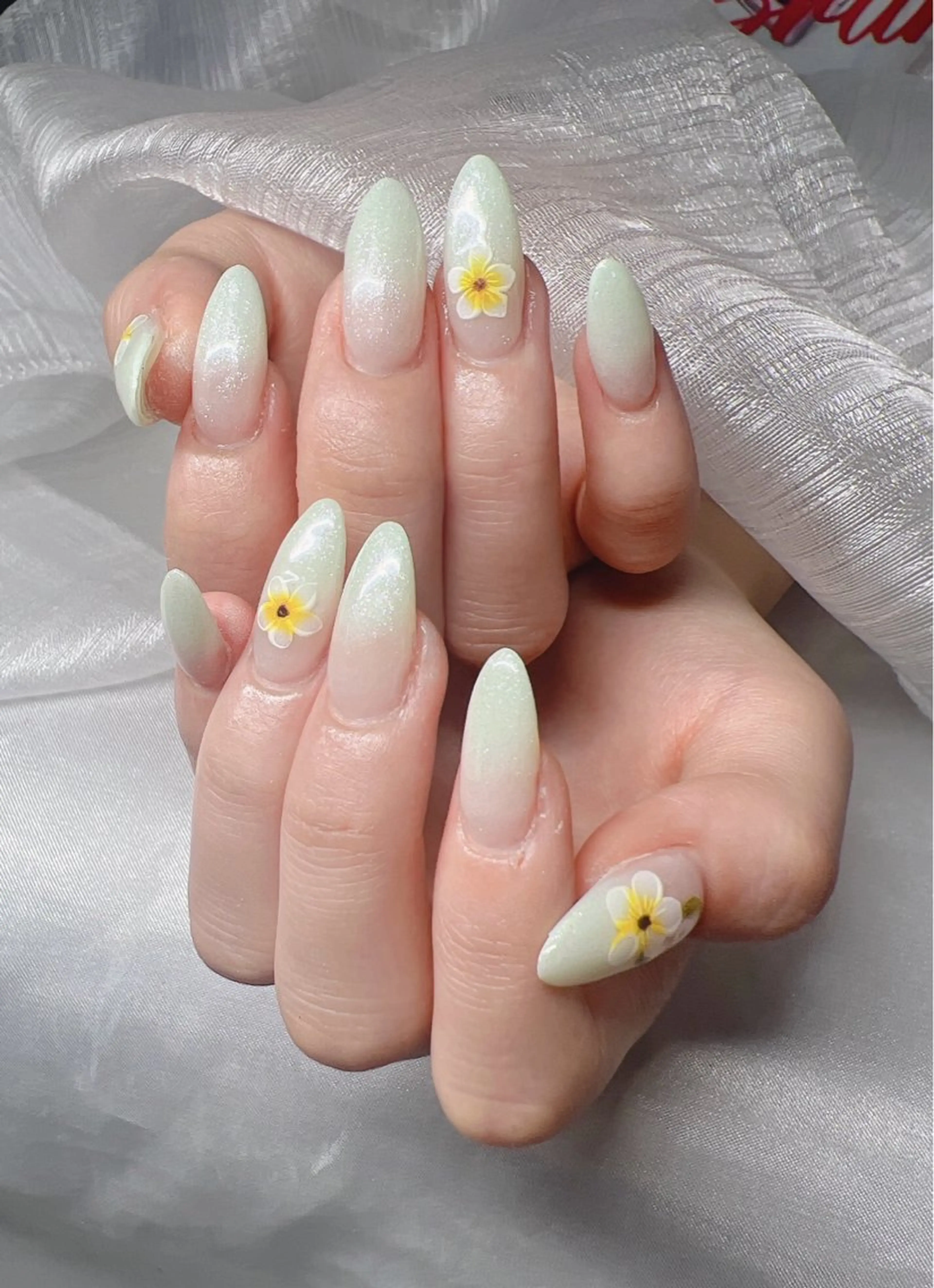 ネイル 長さ出し グラデーション 卒業式 キラキラネイル マグネットネイル ハンドネイル Lee Nailsのネイルデザイン
