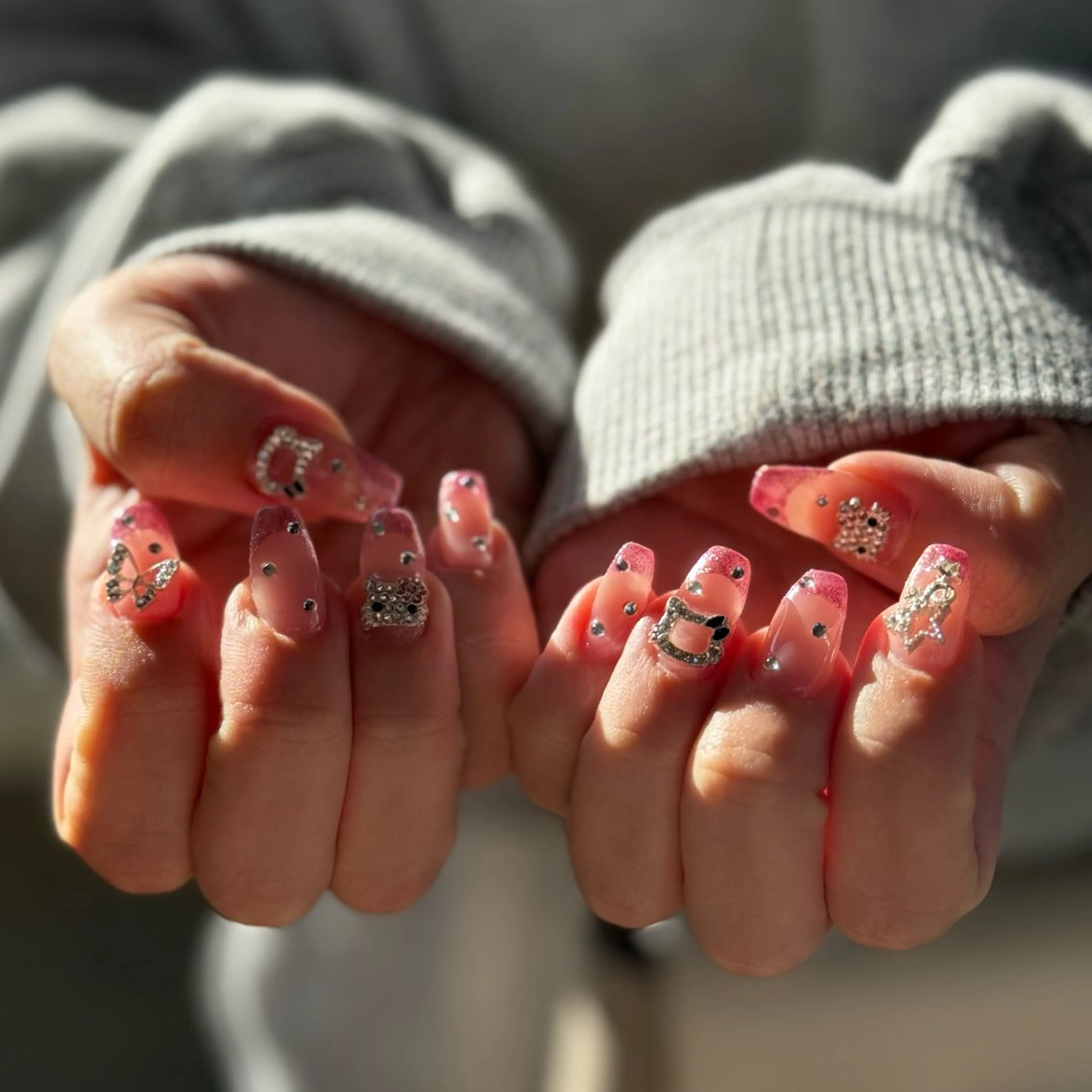 ネイル 持ち込み ハンドネイル Theo所属・Theo 【テオ】のネイルデザイン