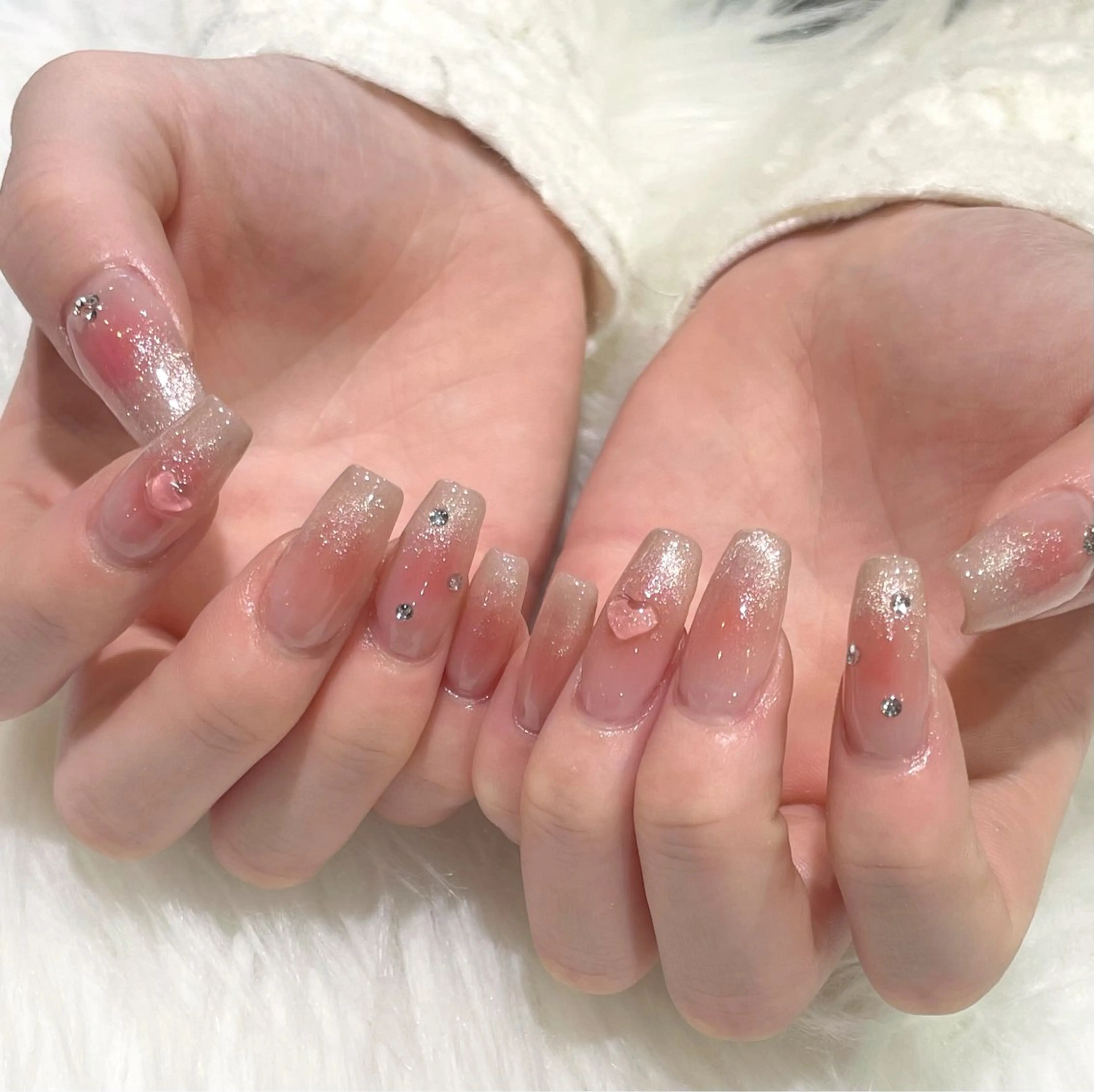 ネイル チークネイル マグネットネイル ハンドネイル jujur HARUKA🌸のネイルデザイン