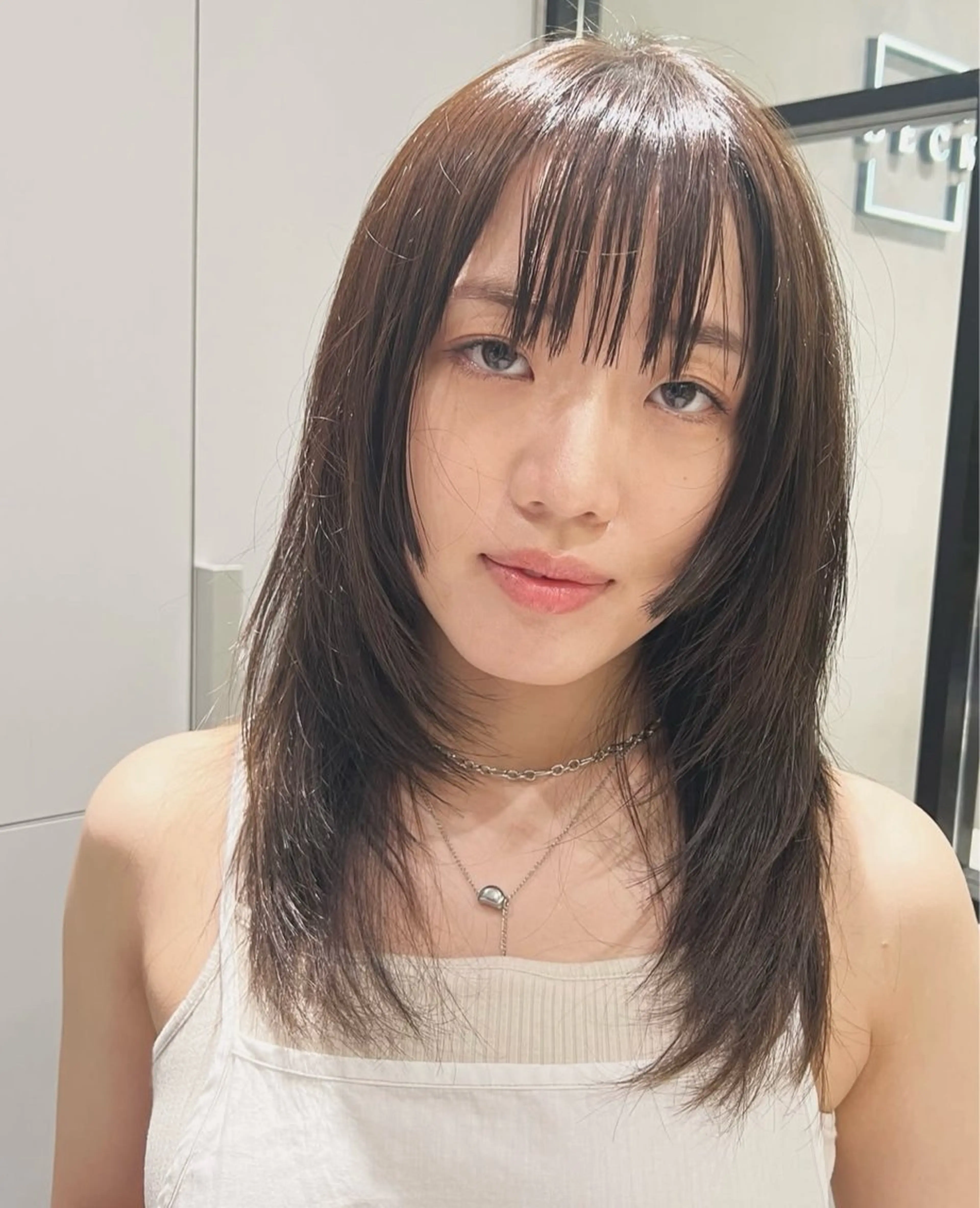 ロング レイヤーカット カット BECK所属・神戸レイヤーカット 顔周り／骨格診断のヘアスタイル