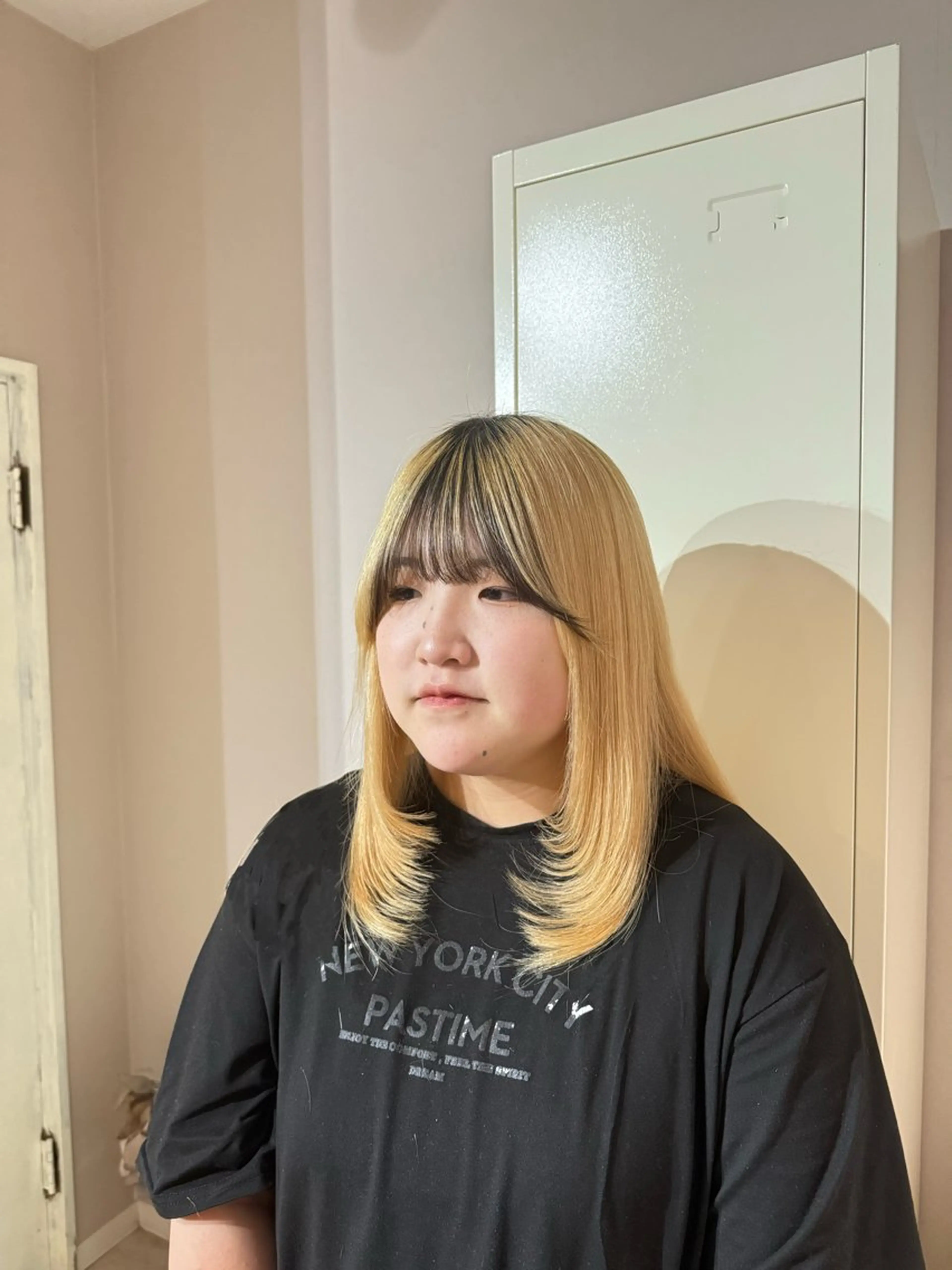 ミディアム 似合わせカット🫧 🍒ブリーチのヘアスタイル