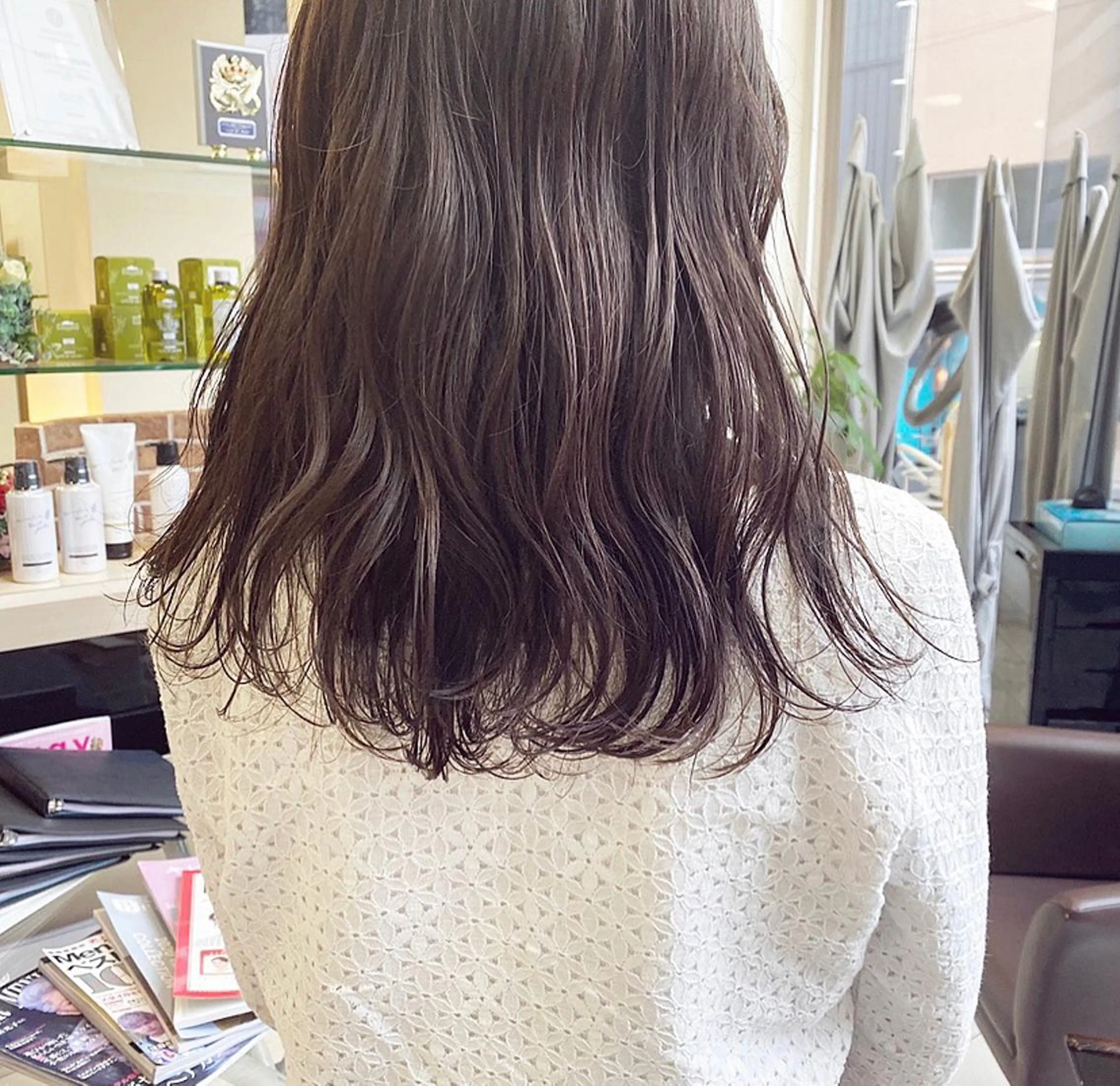 セミロング カラー カット ヘアカラー トリートメント 滝本 里実のヘアスタイル