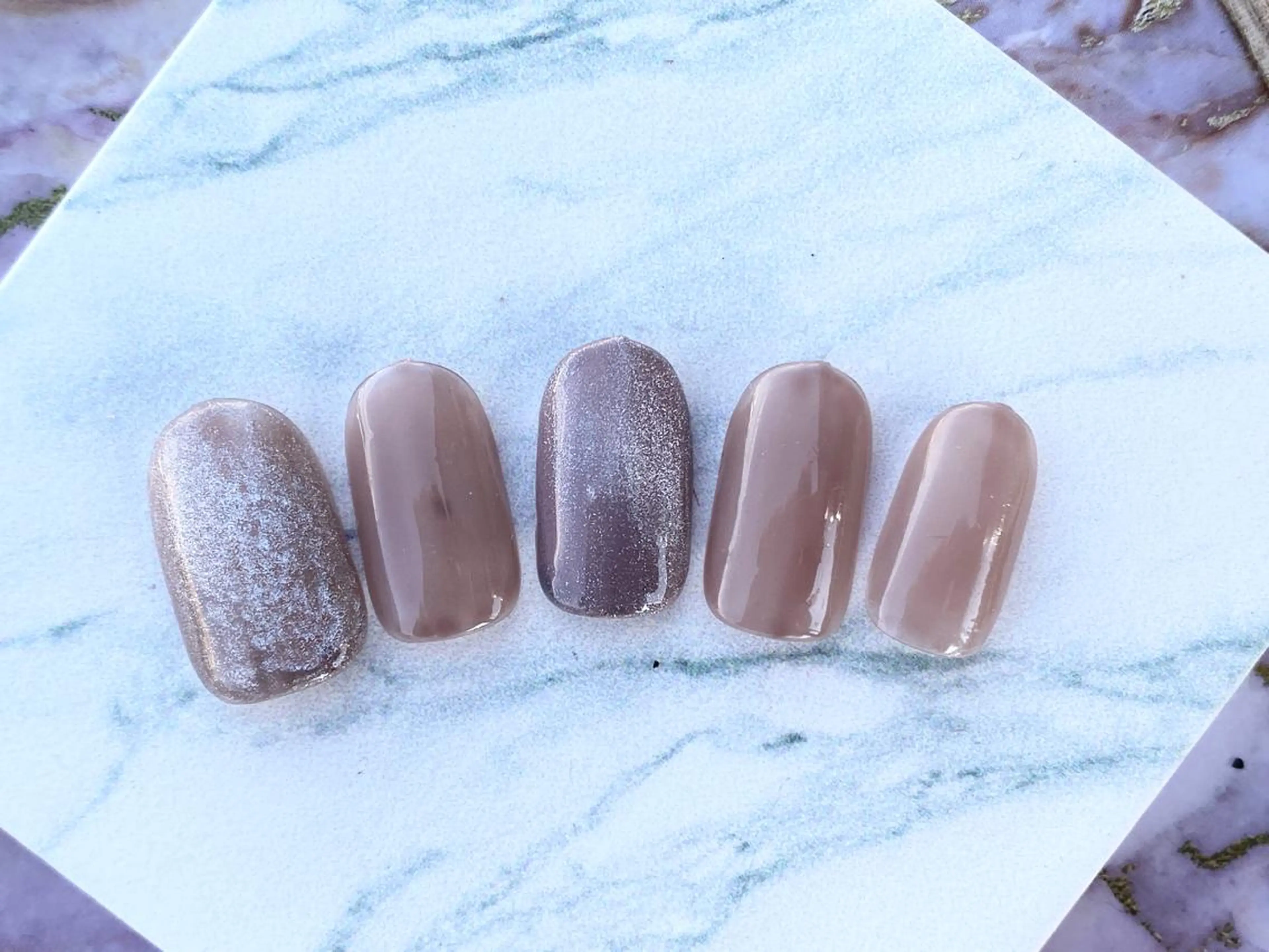 ネイル グラデーション ラメ(グリッター) ラメグラデーション マグネットネイル シンプルネイル ハンドネイル リラネイル所属・福田 美代子のネイルデザイン