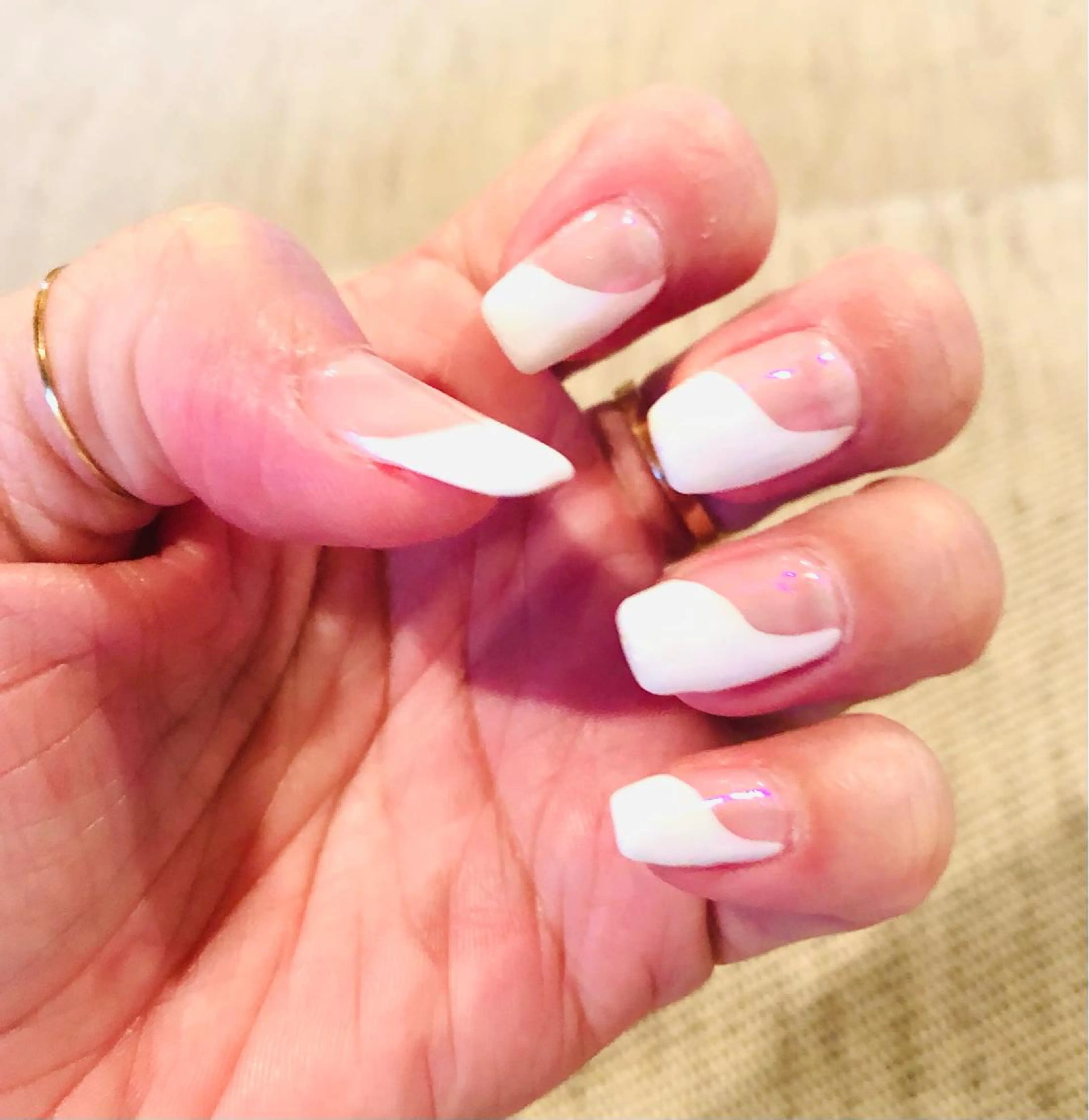 ネイル フレンチネイル ニュアンスネイル H3(エイチスリー)所属・H3 hitoのネイルデザイン