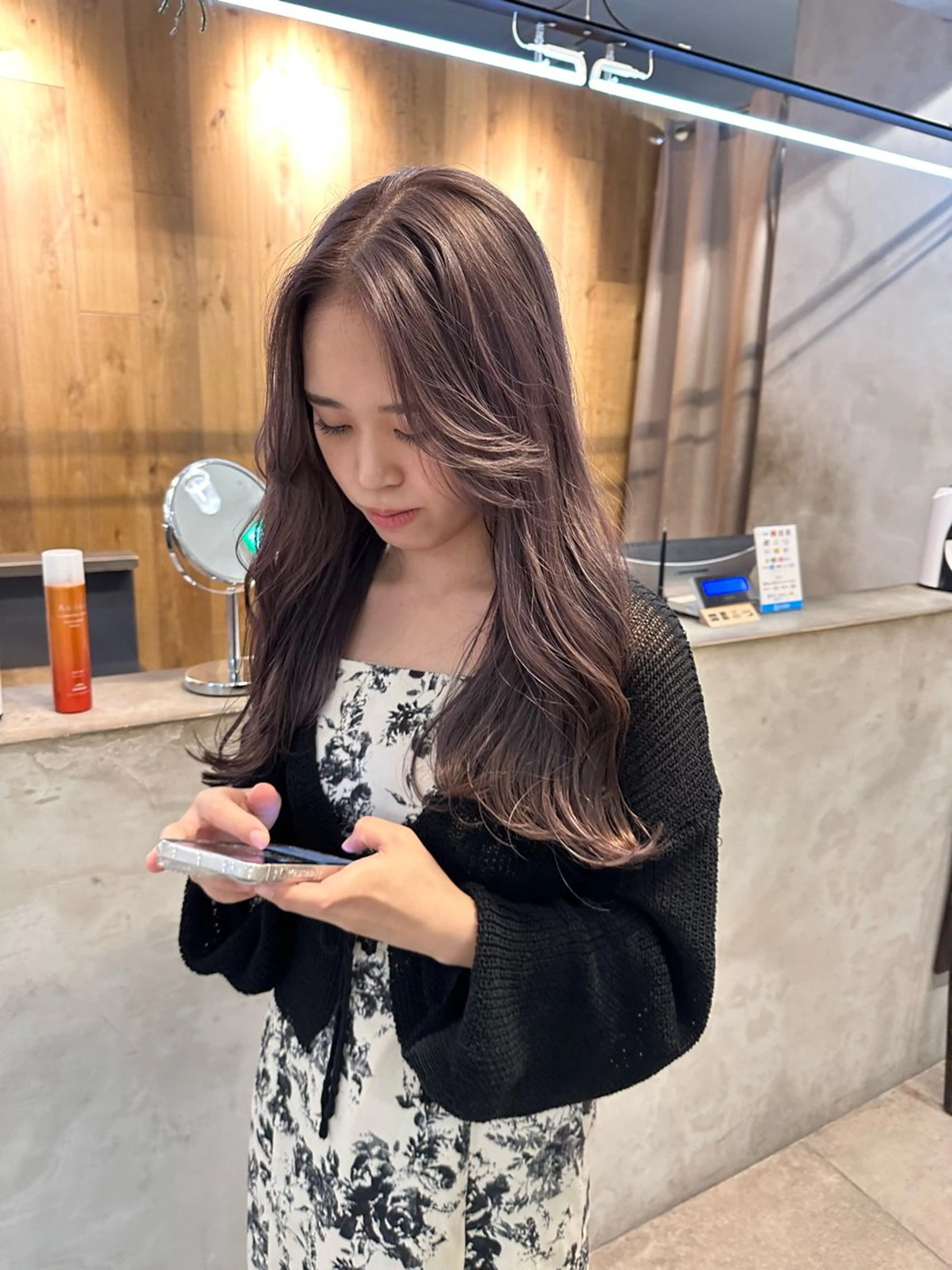 ロング カラー ヘアカラー トリートメント REINA☁️透明感 カラー/ぷつっと♡のヘアスタイル