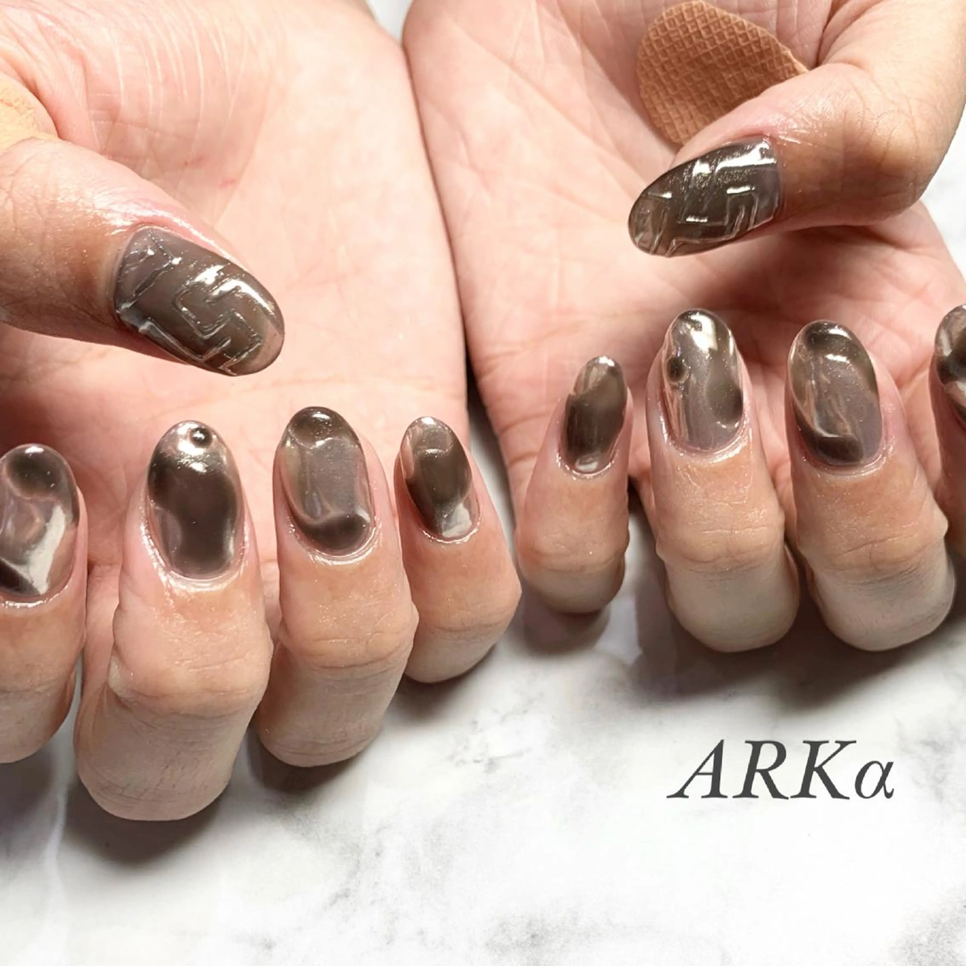 ネイル ミラーネイル ハンドネイル ARKα SHIORIのネイルデザイン