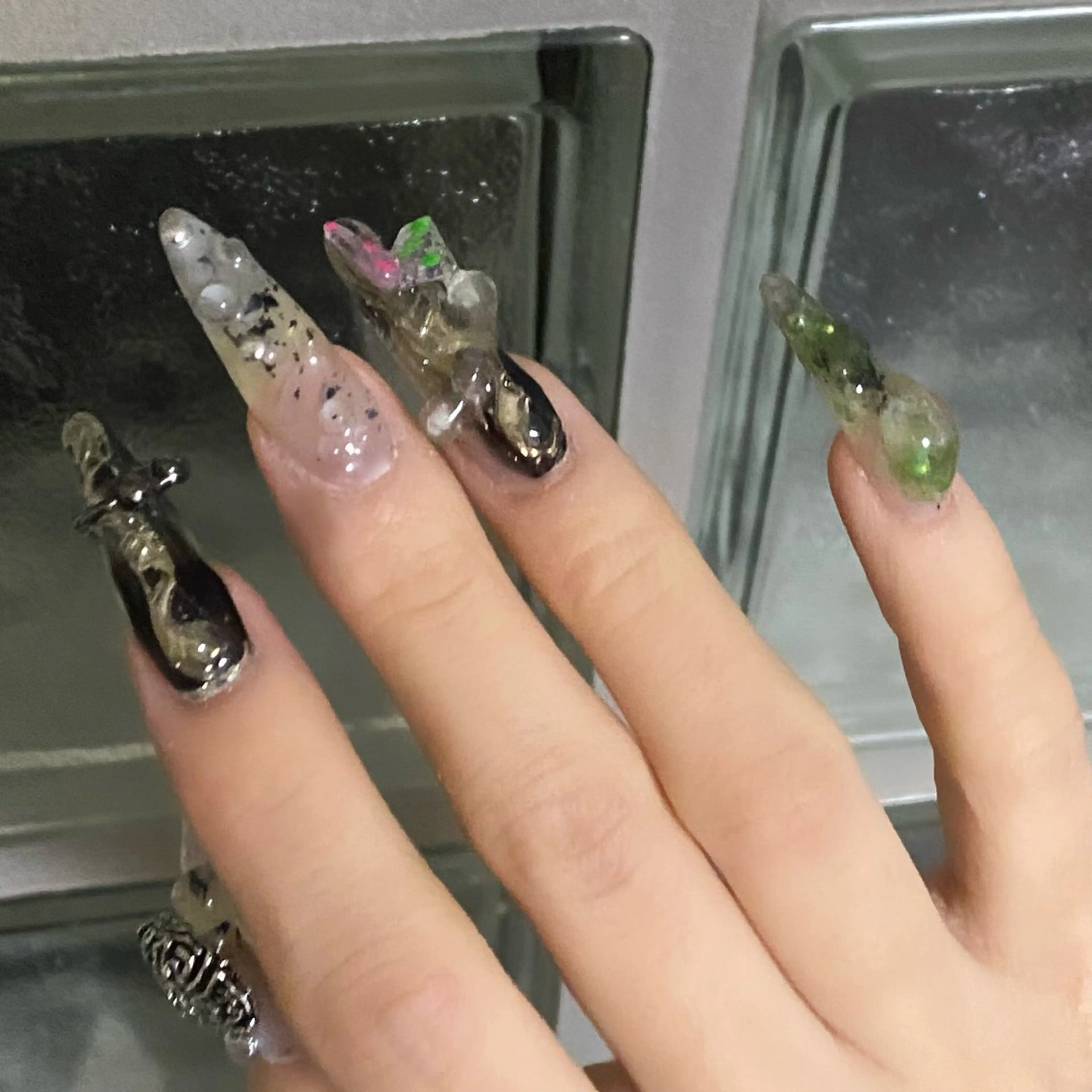 ネイル nano/きもかわ nail🐬🫧のネイルデザイン