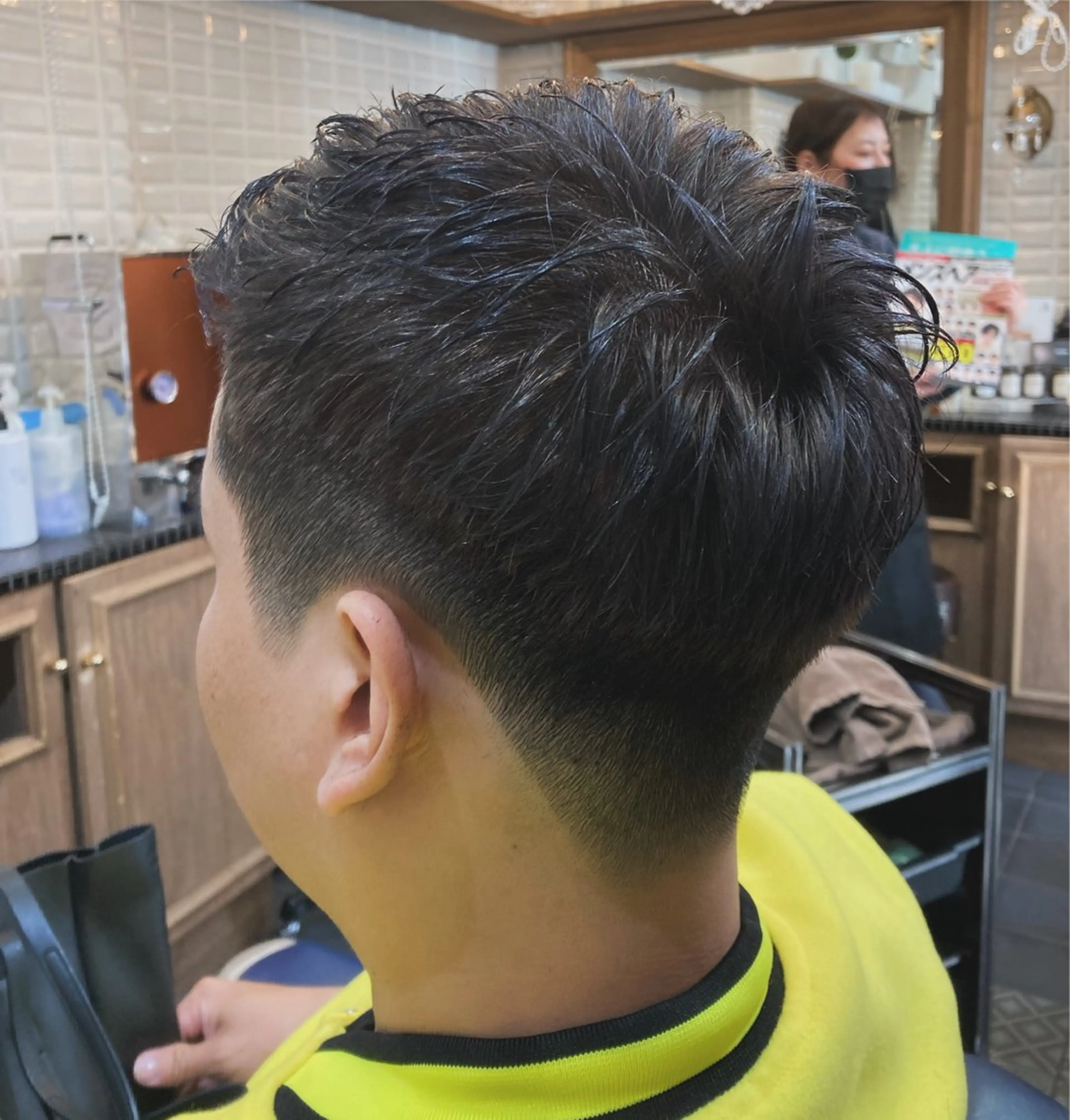 ショート メンズ メンズブリーチ モヒカン ショートヘア ルピナス中田店長 山口大地のヘアスタイル