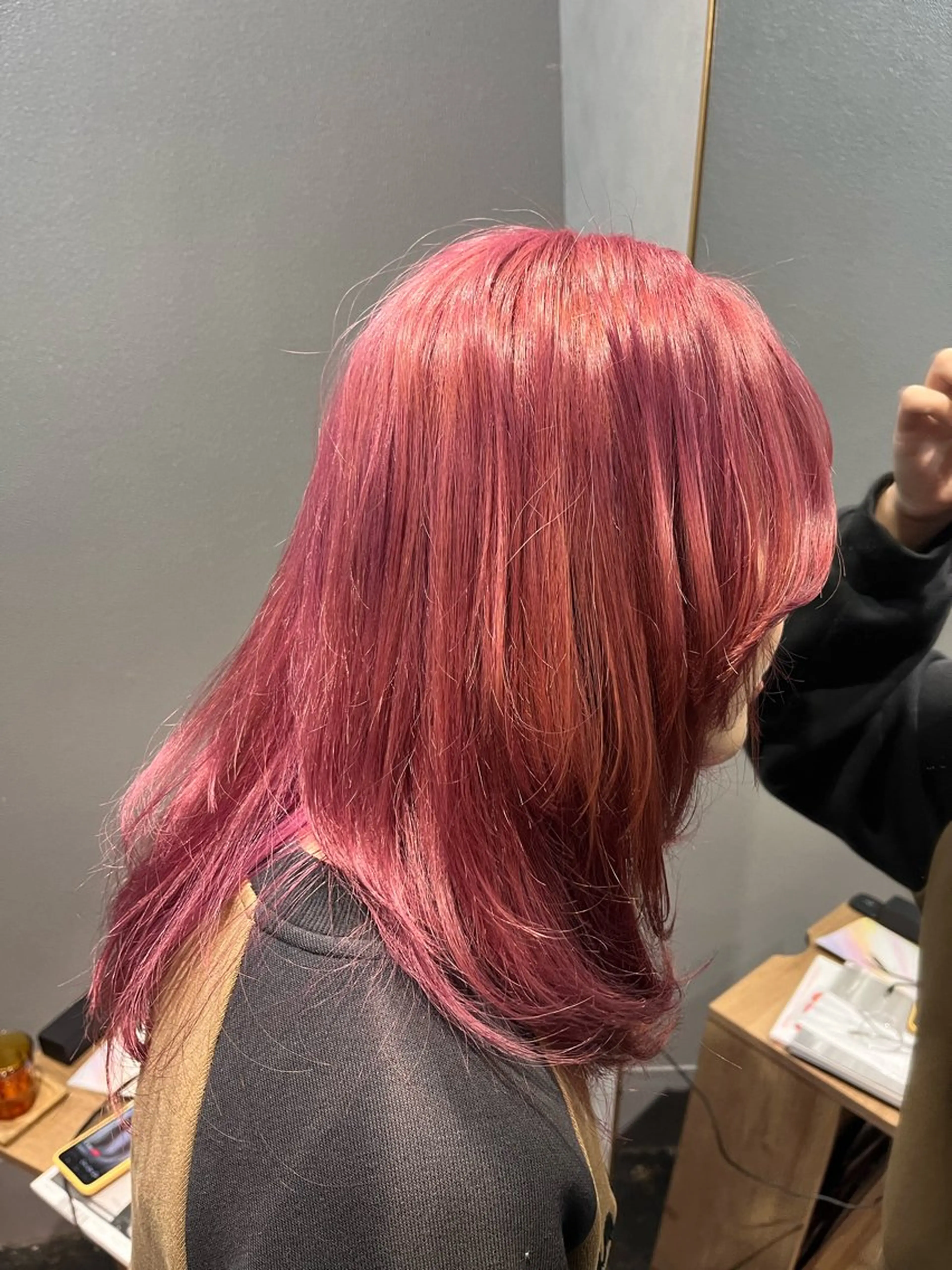 セミロング カラー ブリーチ ピンクカラー カット ヘアカラー トリートメント 透明感カラー/パーマ 🌀アオノアユミのヘアスタイル
