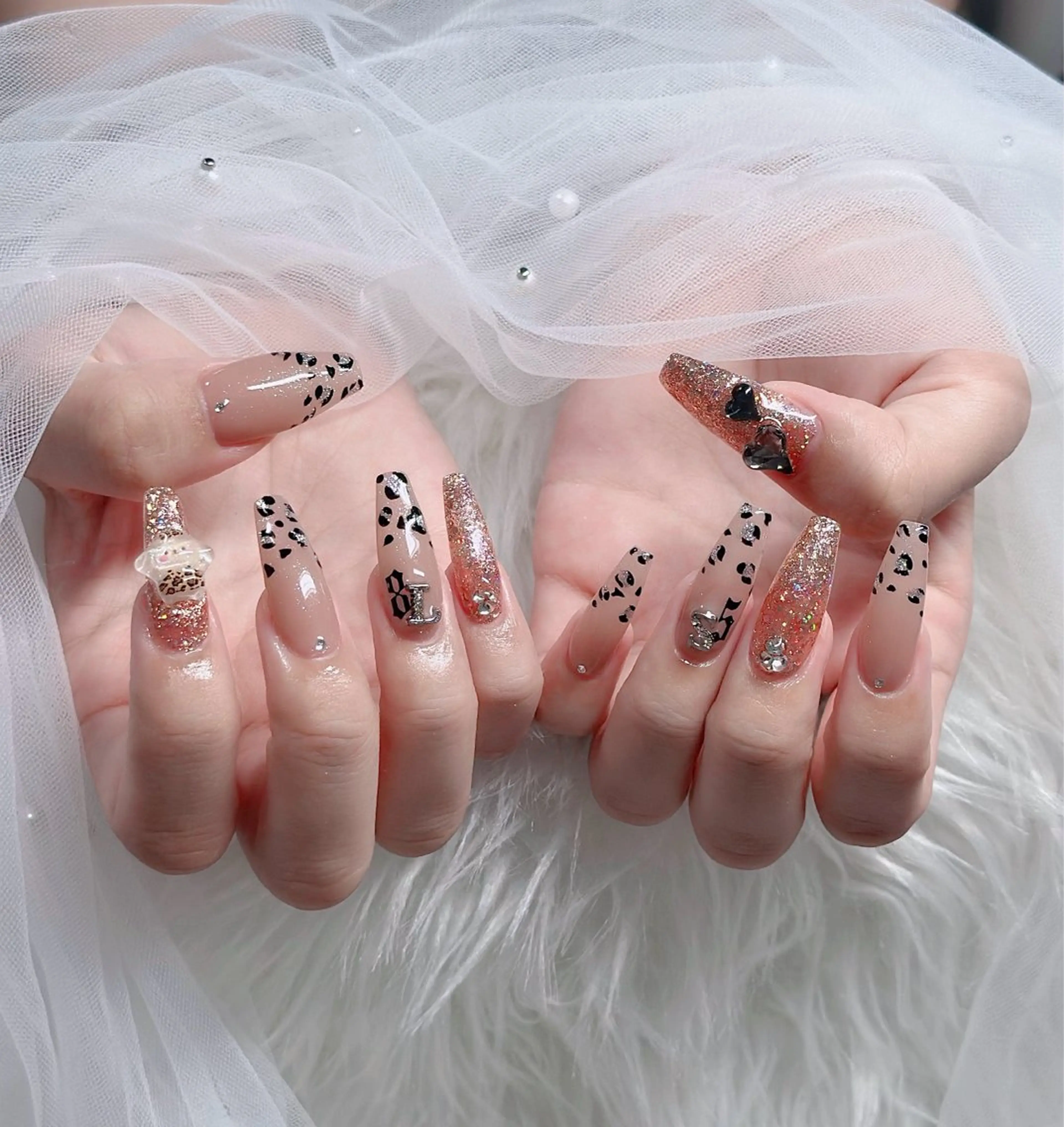 ネイル ハート キラキラネイル リボン ハンドネイル キノコ H.babynailのネイルデザイン