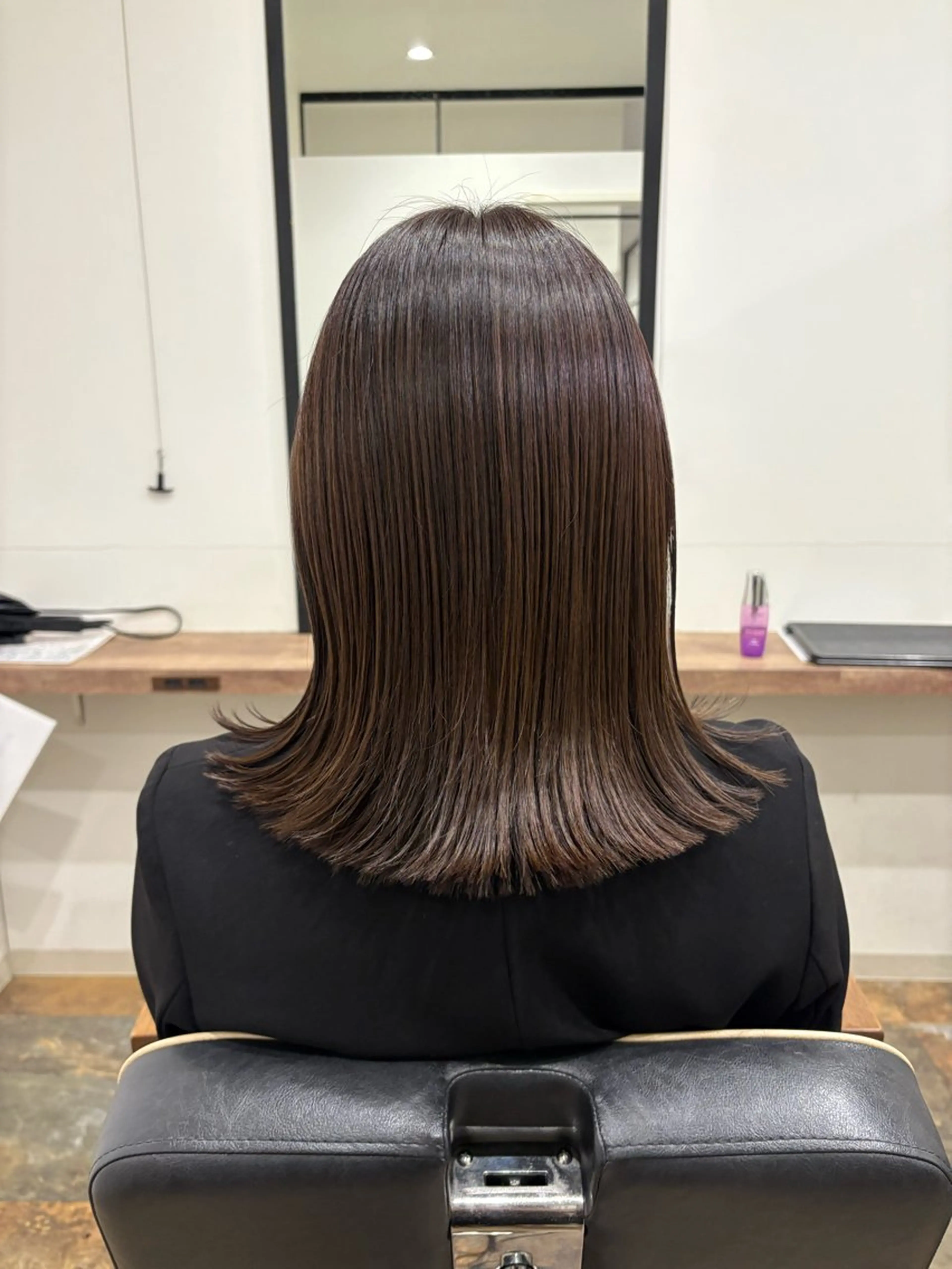 ミディアム 外ハネヘア CHESS所属・星 優南のヘアスタイル