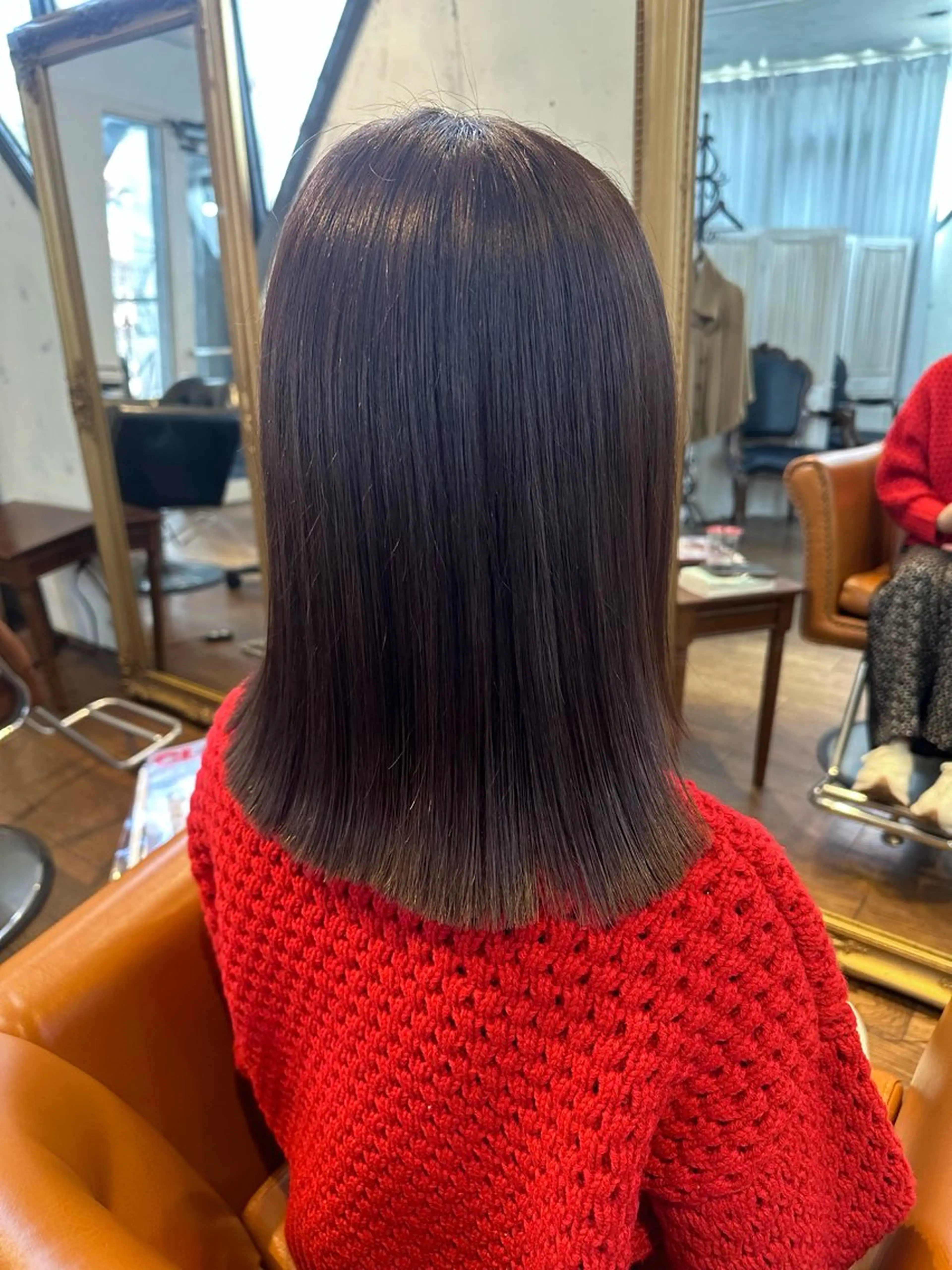 ミディアム カラー カット ヘアカラー トリートメント corona hairdesign KAZUE MAEDA所属・マエダ　カズエ🫶 coronahairのヘアスタイル