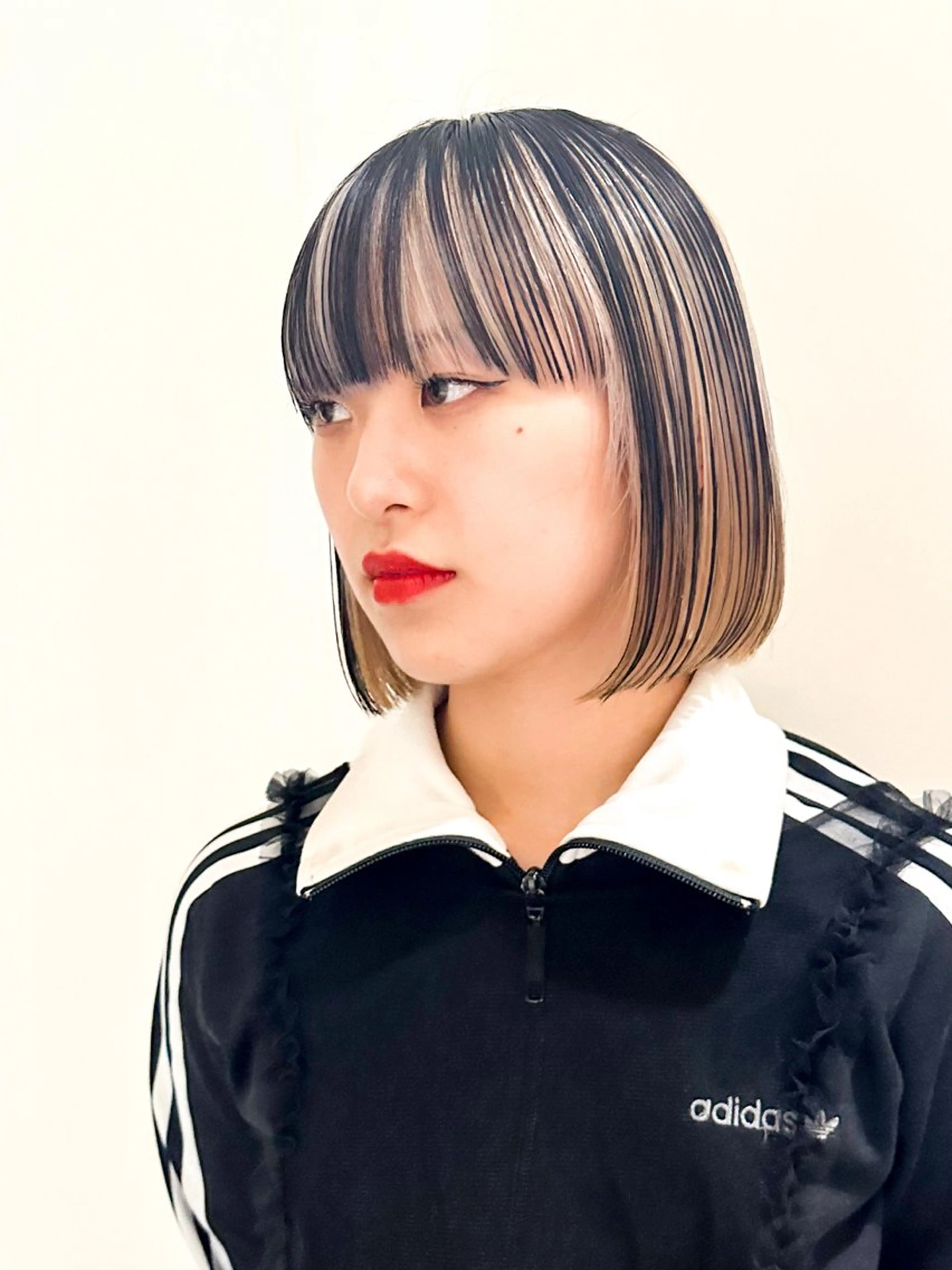 ショート カラー 梅田 illfrere 所属・イルフレール ryuのヘアスタイル