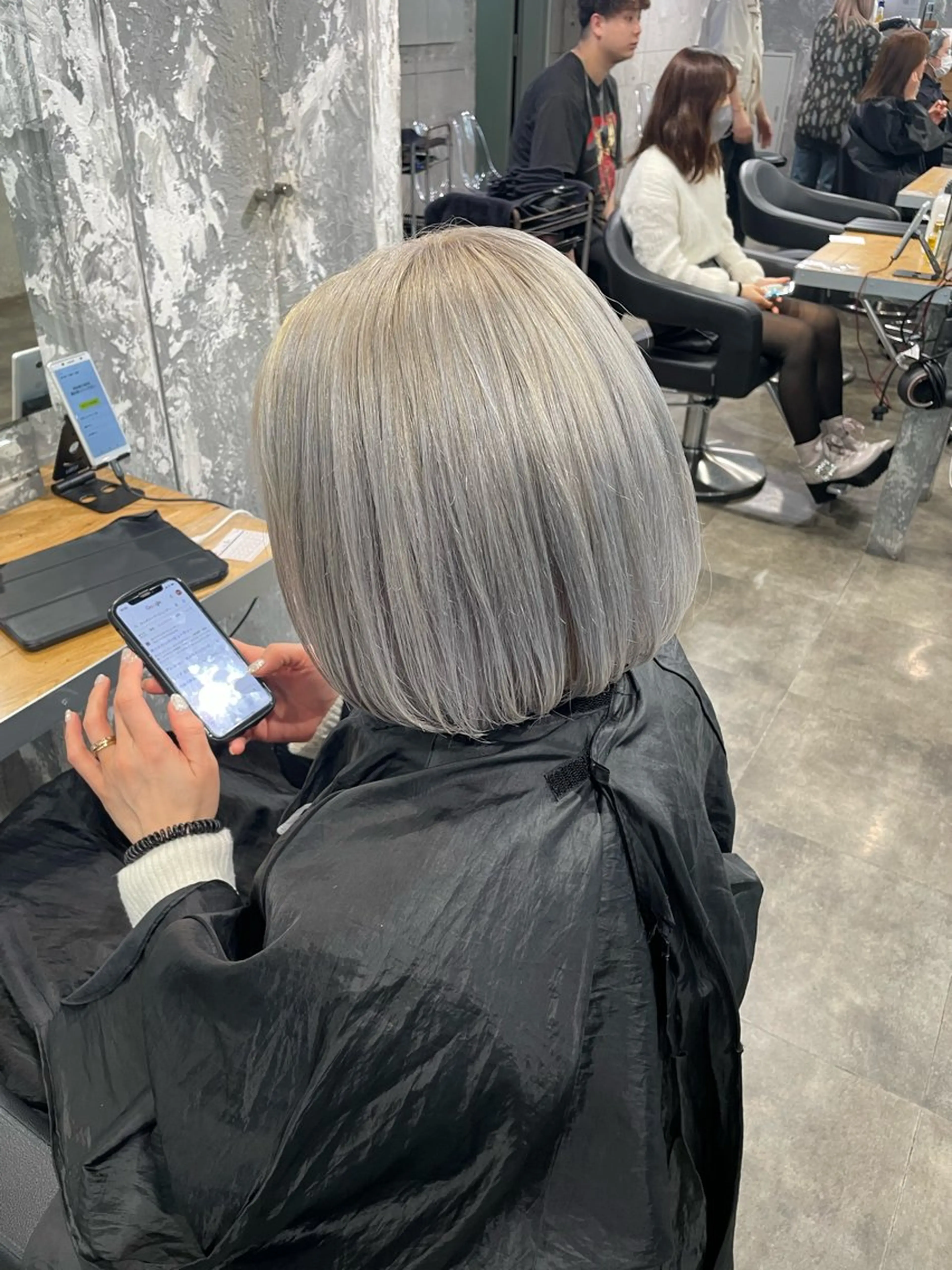 ミディアム ヘアカラー トリートメント ハイトーンブロンド 横浜💞ミオのヘアスタイル