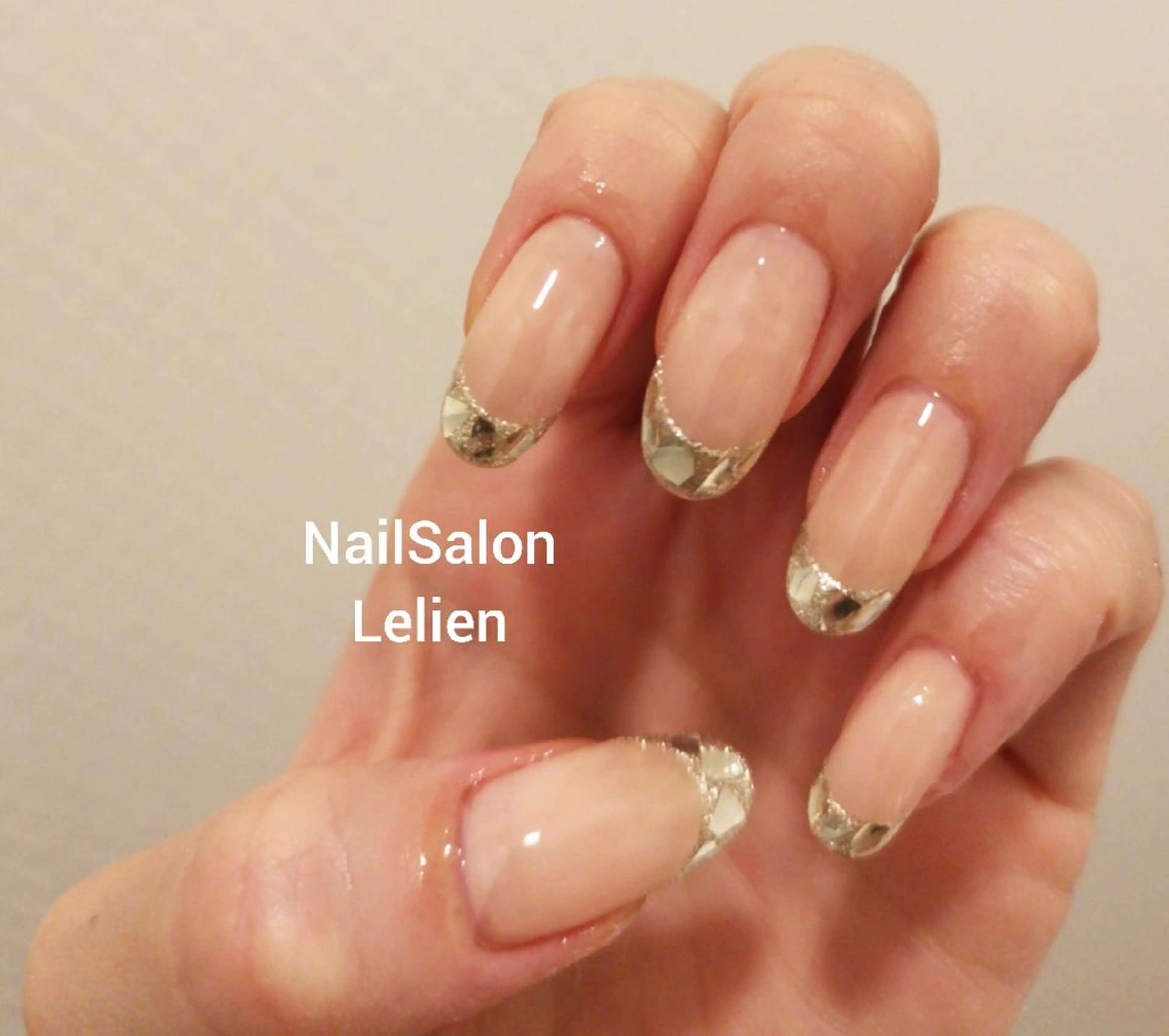 ネイル フレンチネイル ガラスフレンチ 人気エリア💖完全個室【ルリエ】所属・ネイルサロン Lelienルリエのネイルデザイン
