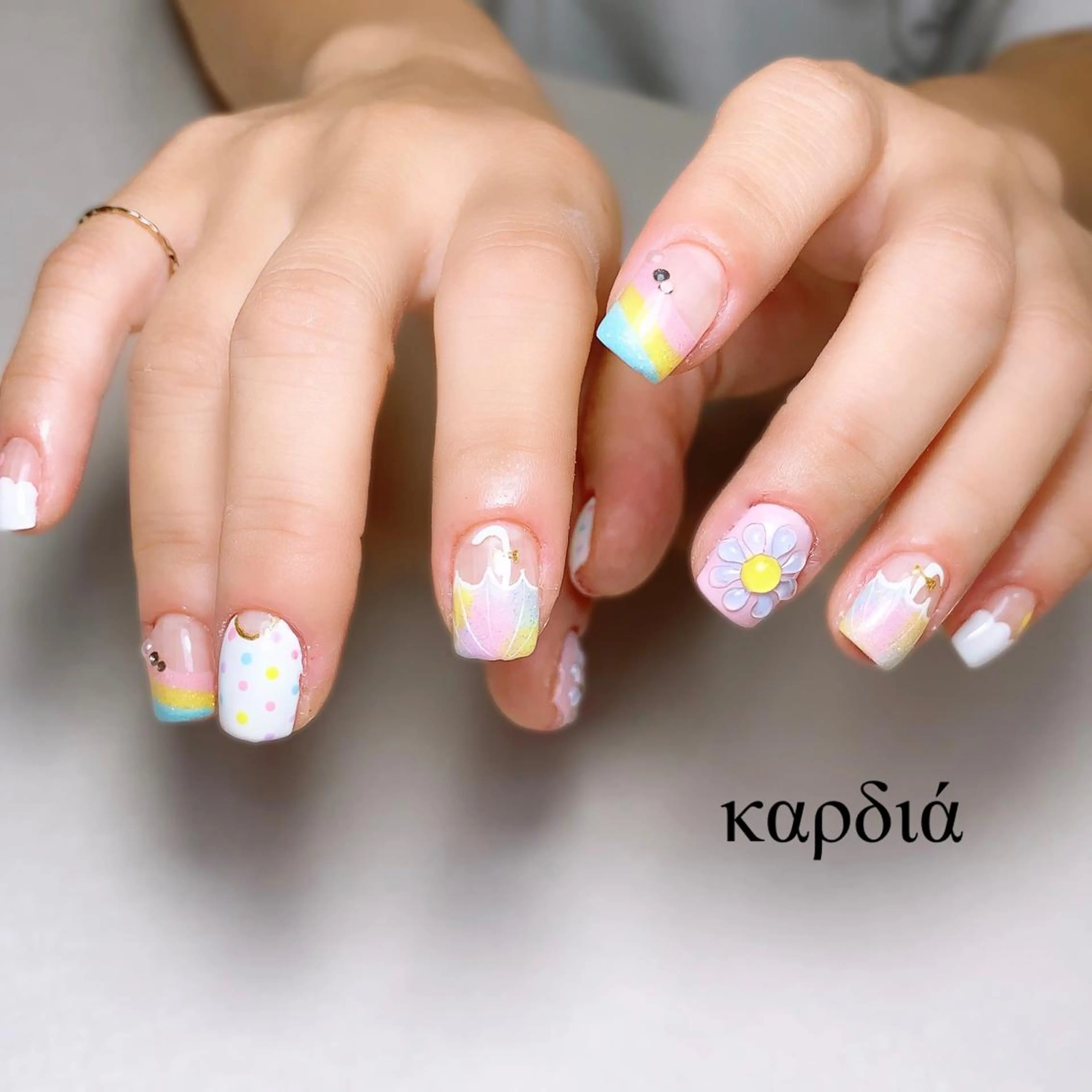 ネイル ハンドネイル καρδιά -ｶﾙﾃﾞｨｱ-のネイルデザイン