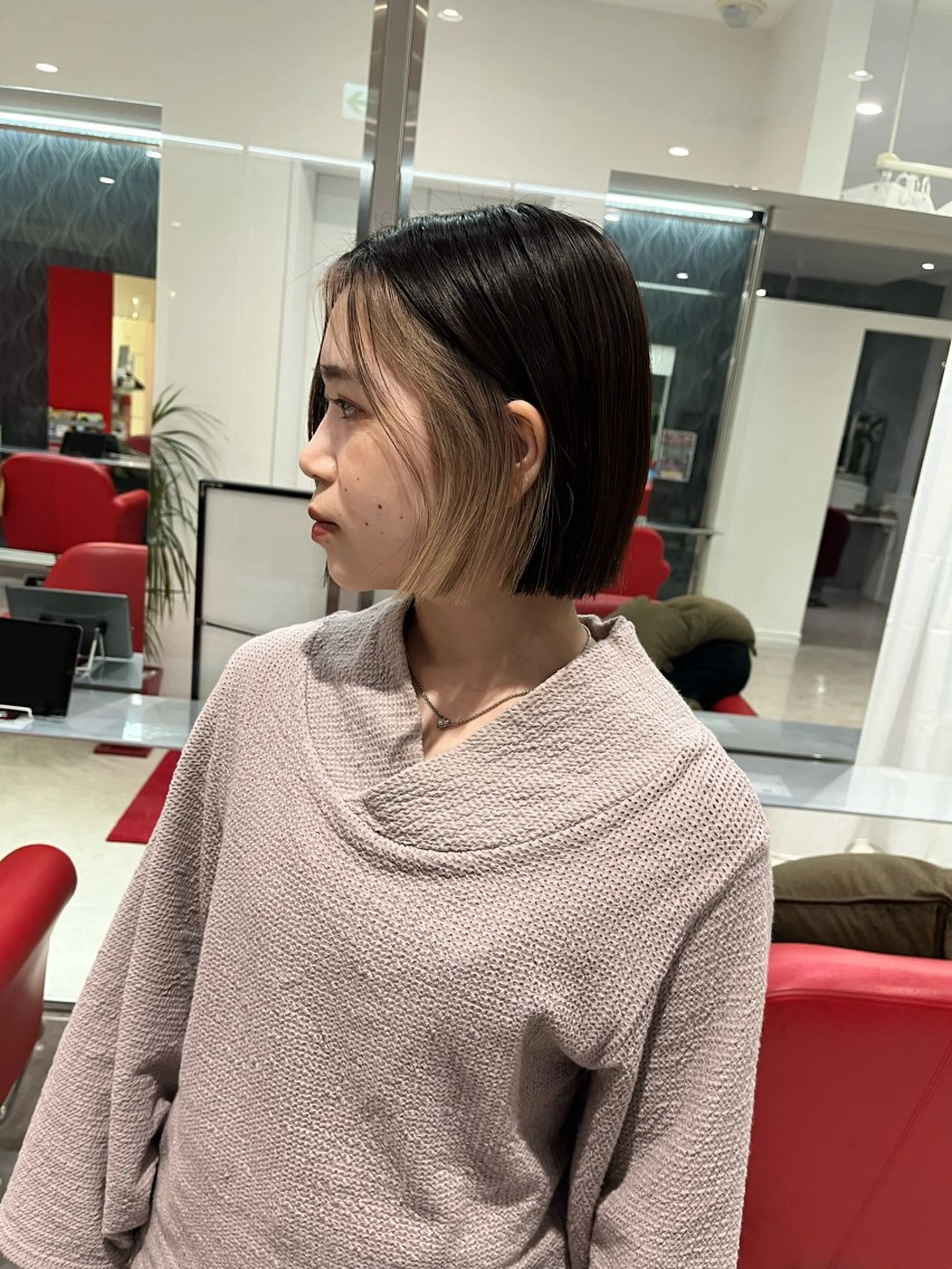 ミディアム カラー ブリーチ 顔周りカット terrace福島所属・🌹髪から綺麗に 福井拓馬🌹のヘアスタイル