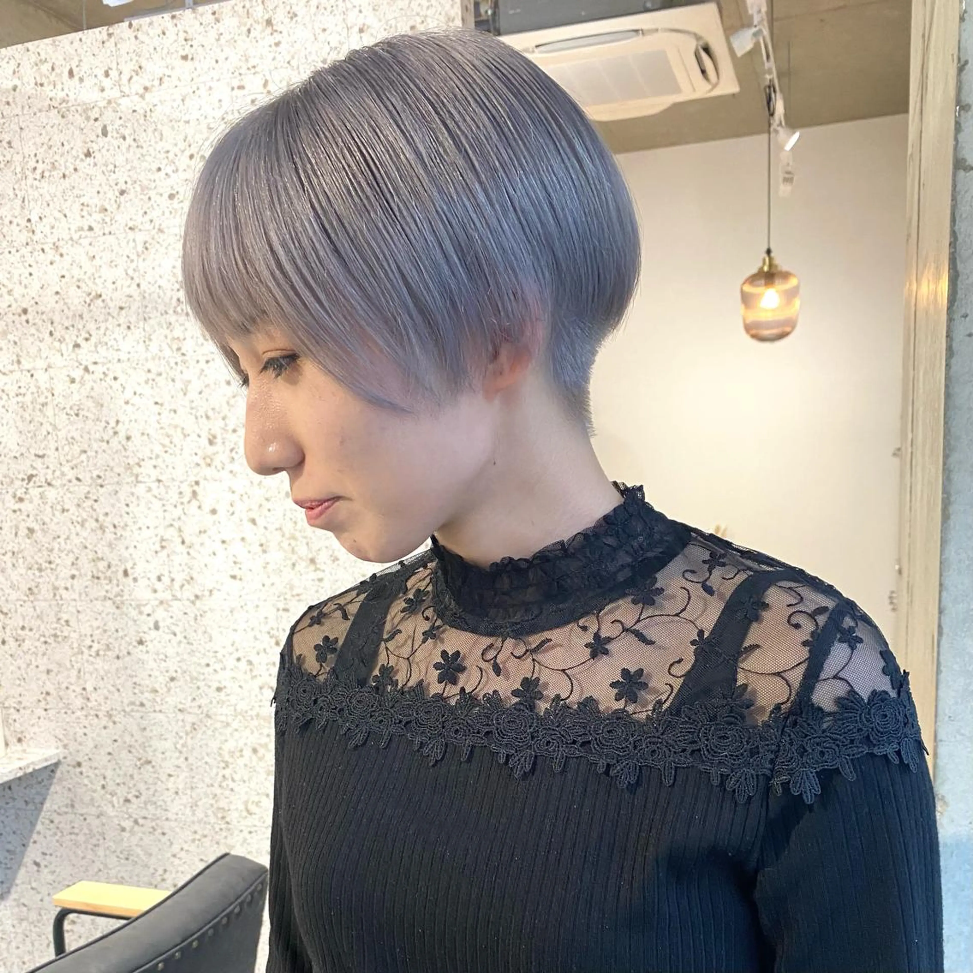 ショート カラー ヘアアレンジ シルバー ホワイトシルバー ヘアカラー トリートメント lani 天神大名/ブリーチのヘアスタイル