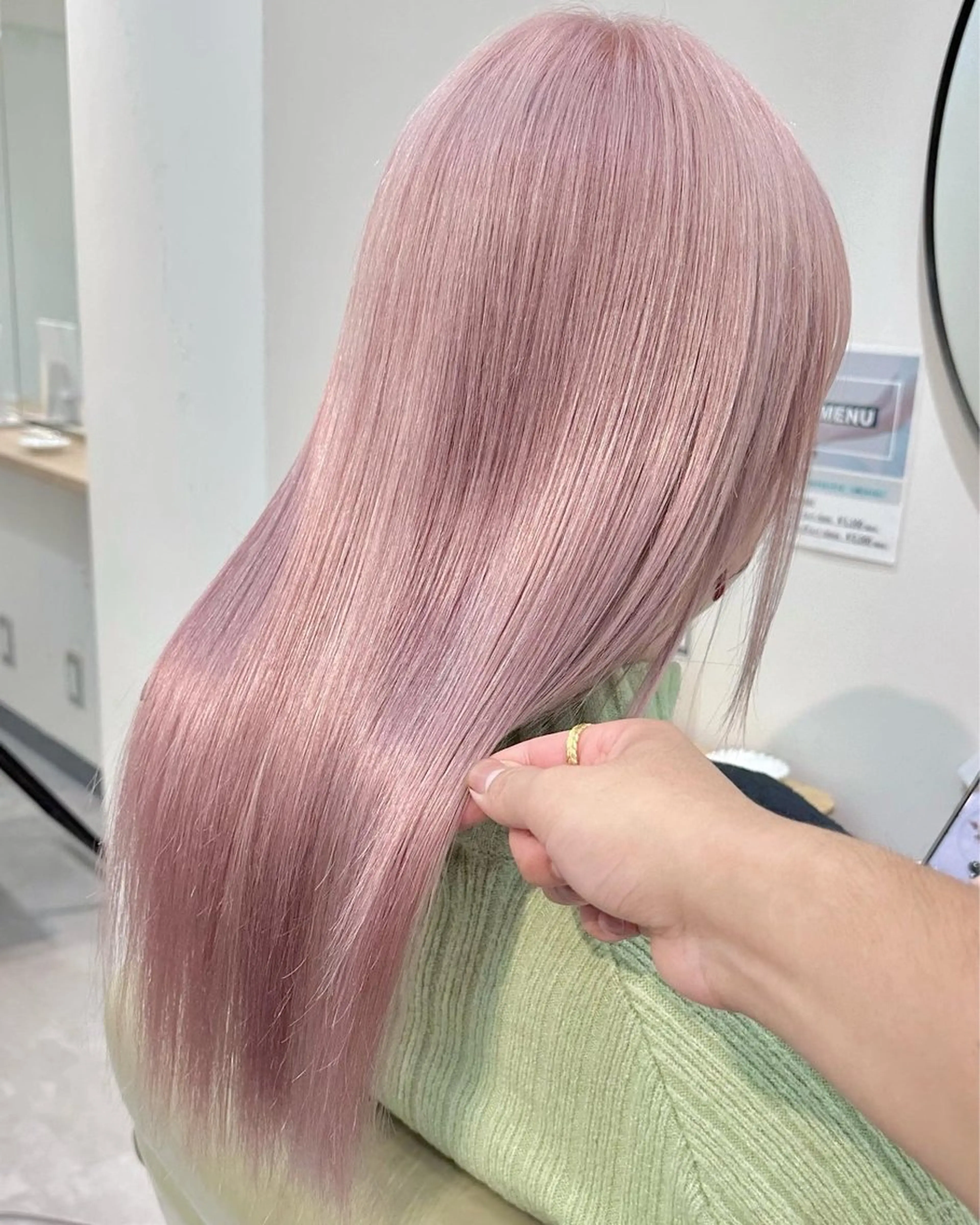 セミロング カラー ピンクカラー ホワイトピンク カット ヘアカラー トリートメント ヘアセット 💘カラー特化美容師 尾崎拓己のヘアスタイル