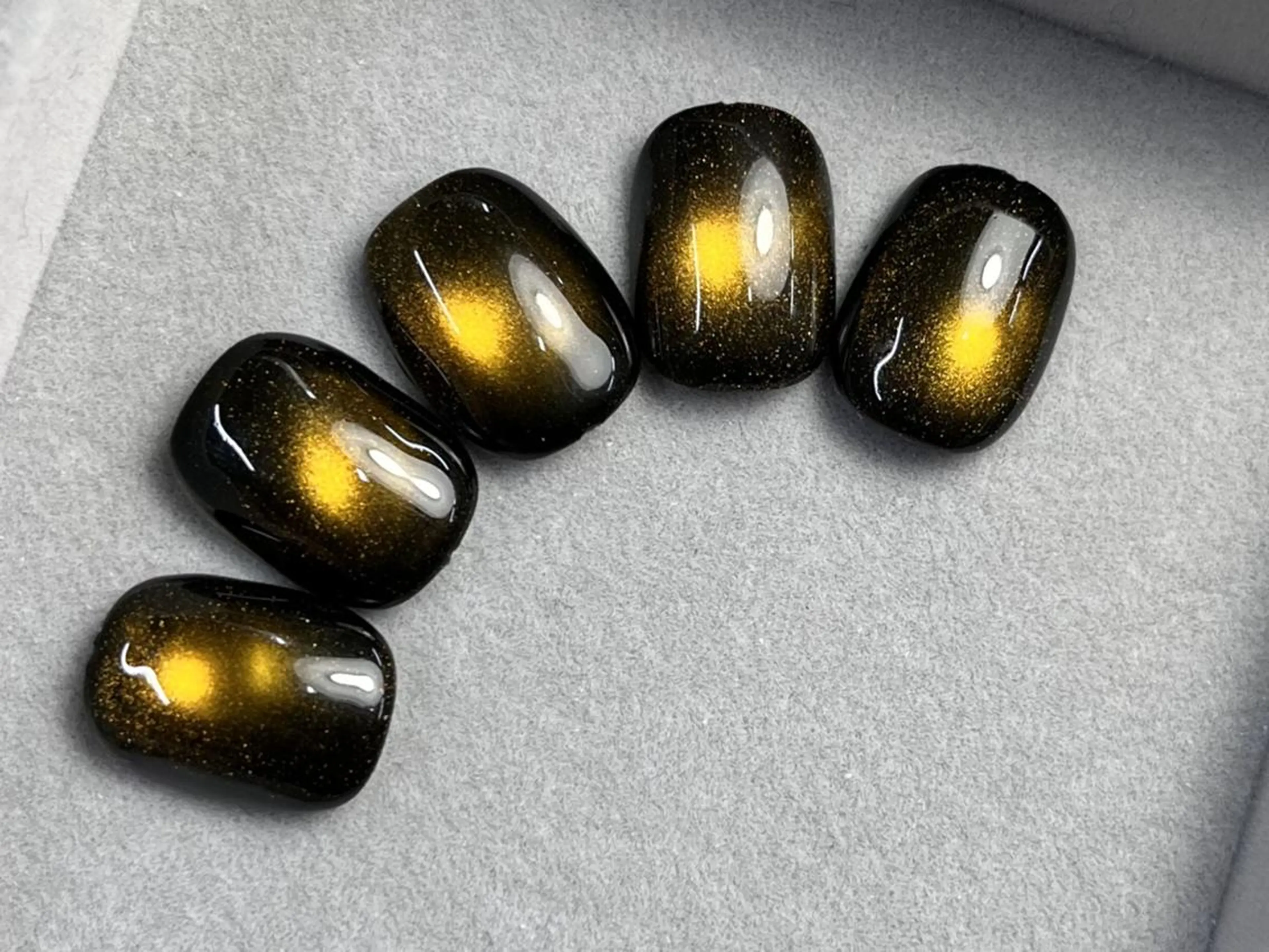 ネイル ハンドネイル ハンドケア ToliyDeliy Keilyのネイルデザイン