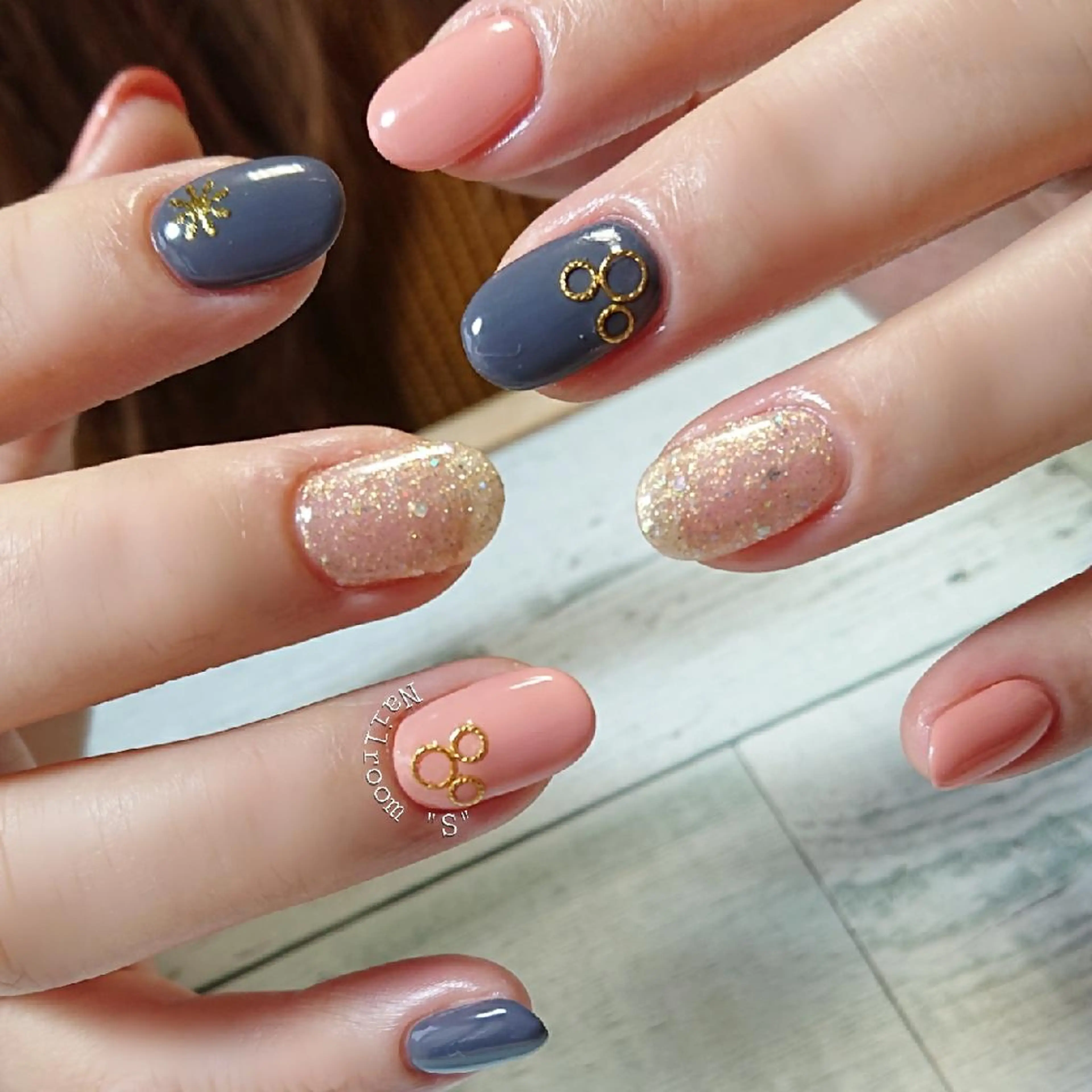 ネイル ワンカラーネイル ストーンネイル Nail room  "S"  SAKAIのネイルデザイン