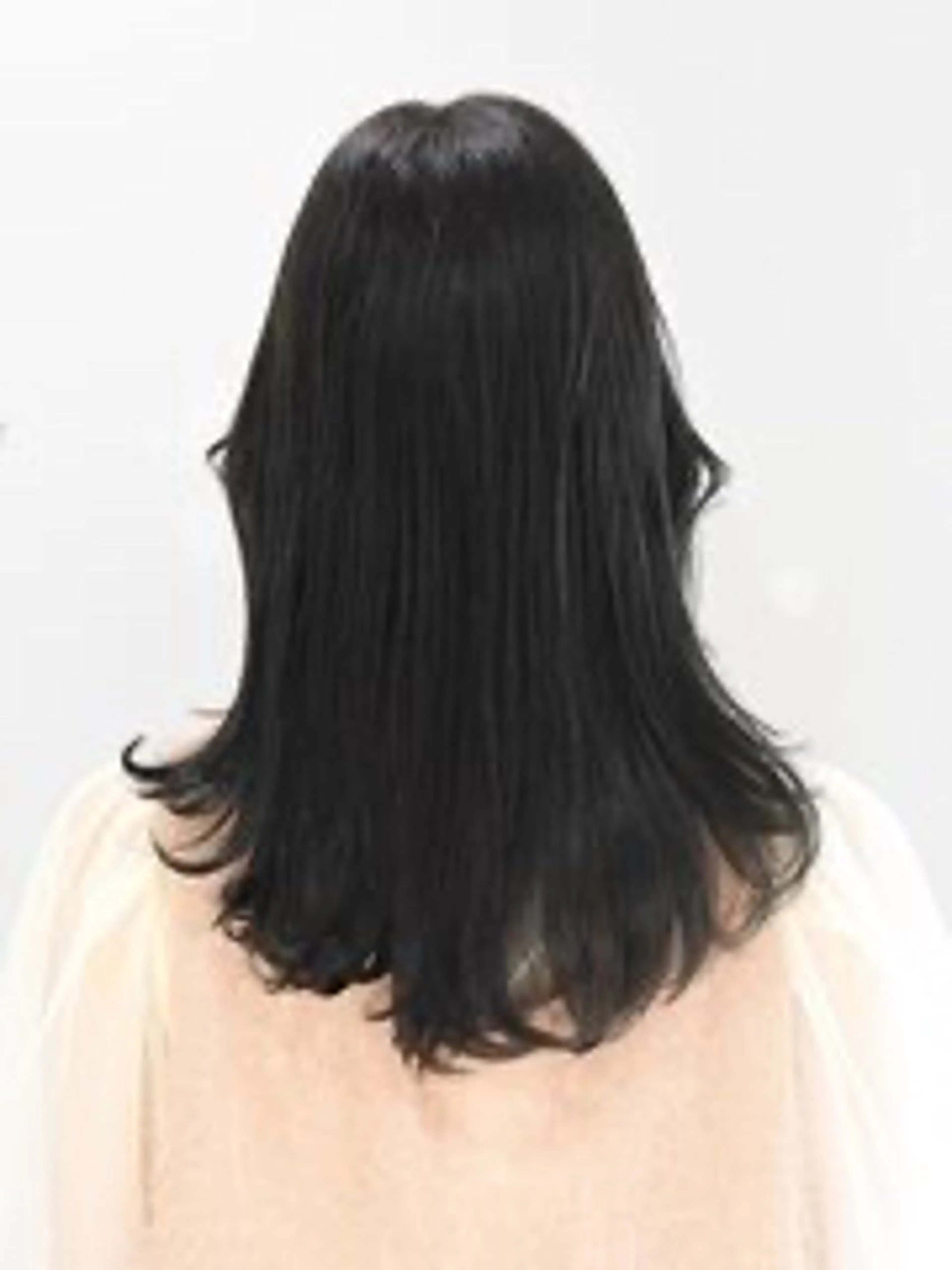 ミディアム earth 浅越　啓斗のヘアスタイル