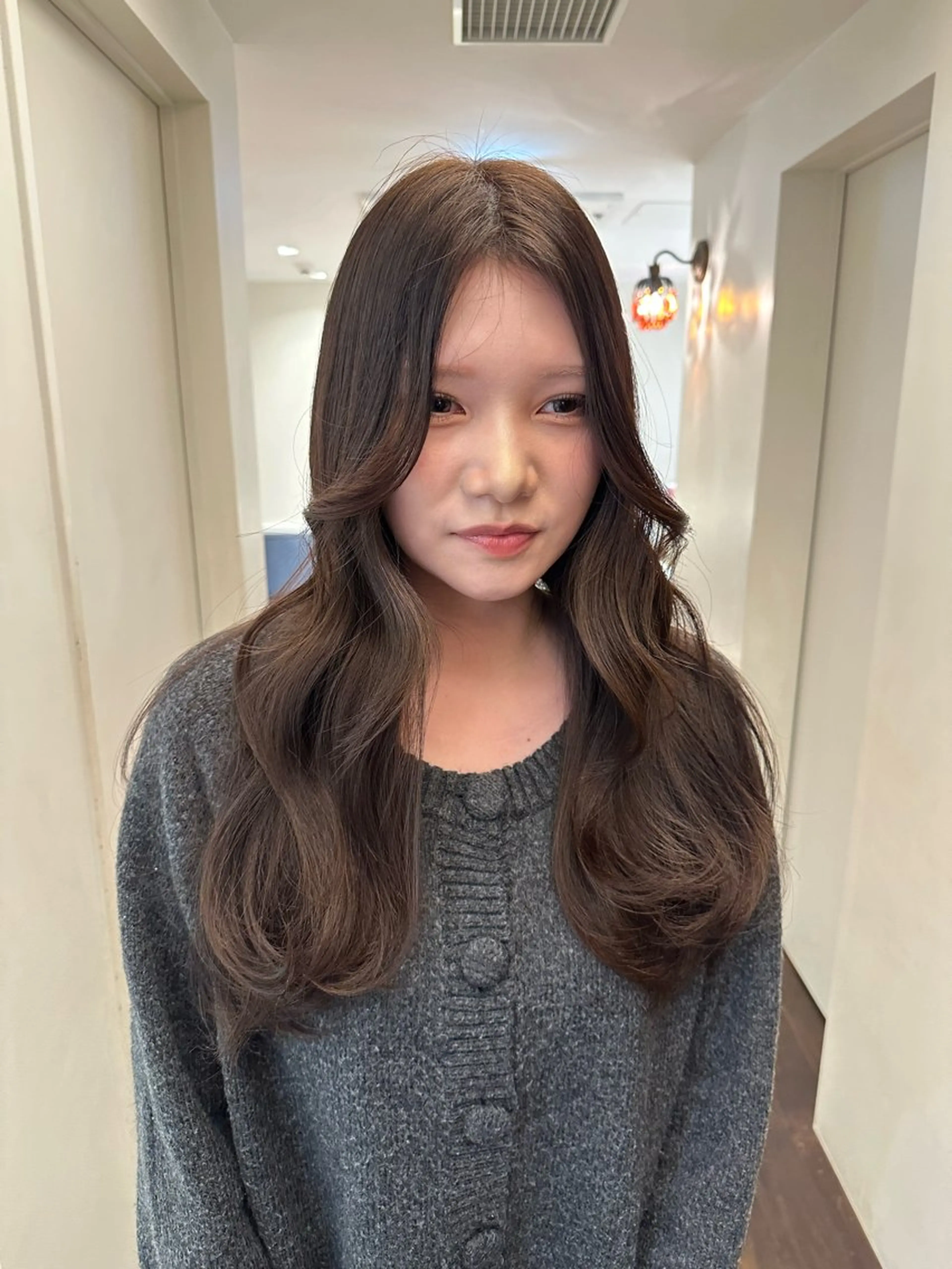 ロング カラー ベージュカラー オレンジ 安丸 結夏のヘアスタイル