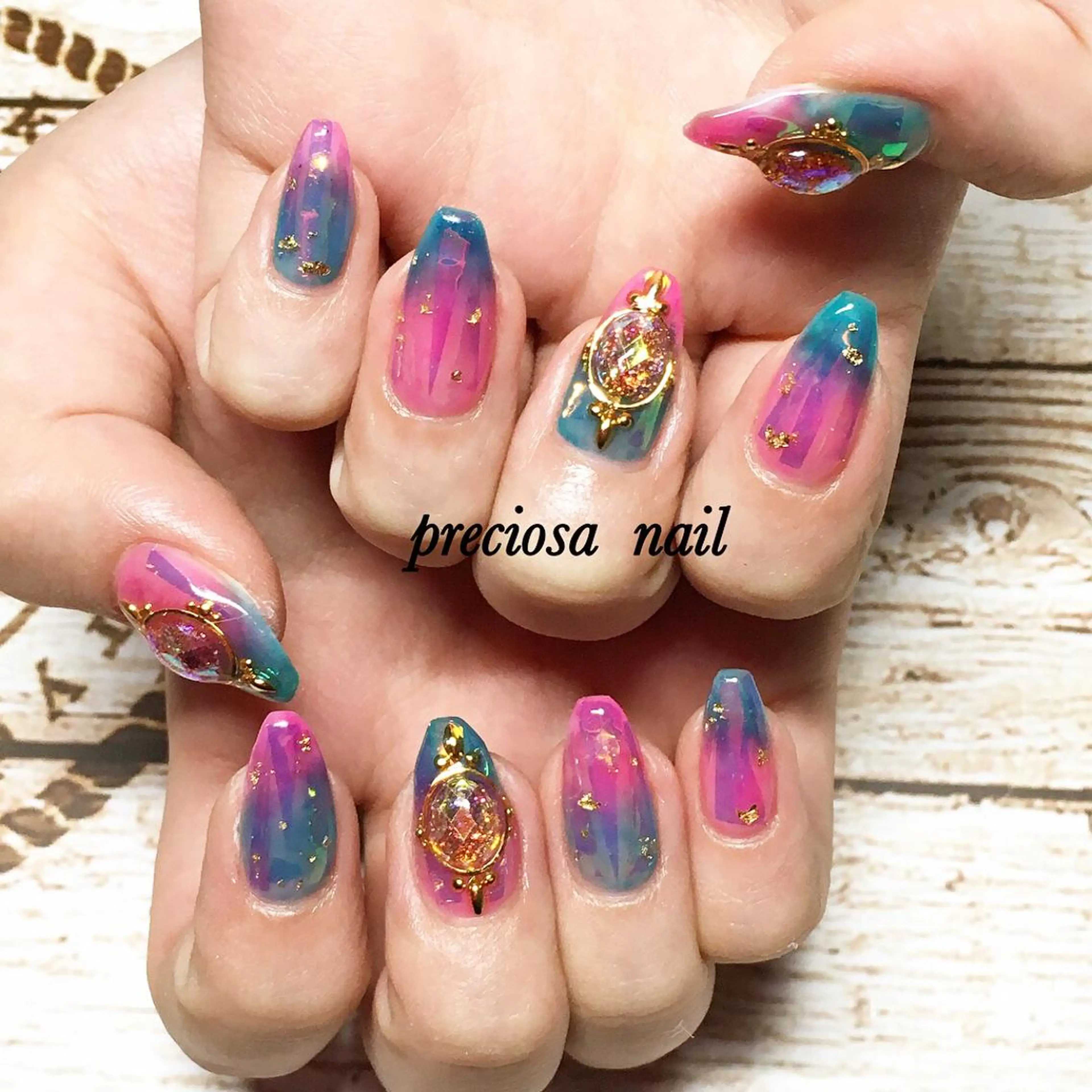 ネイル preciosa.nail所属・久場 晴美のネイルデザイン