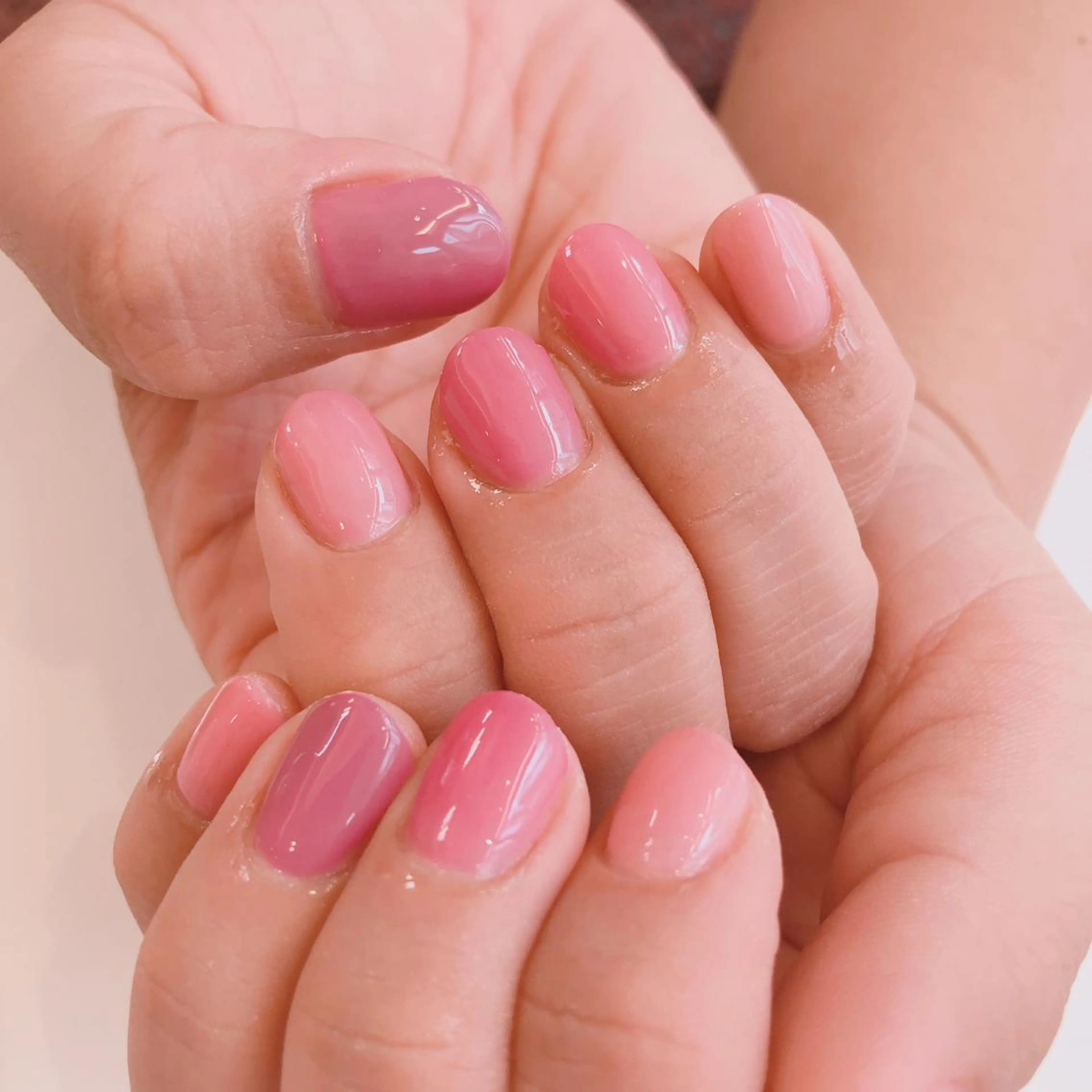 ネイル 韓国風✨髪質改善✨ 縮毛矯正✨松浦知奈美のヘアスタイル