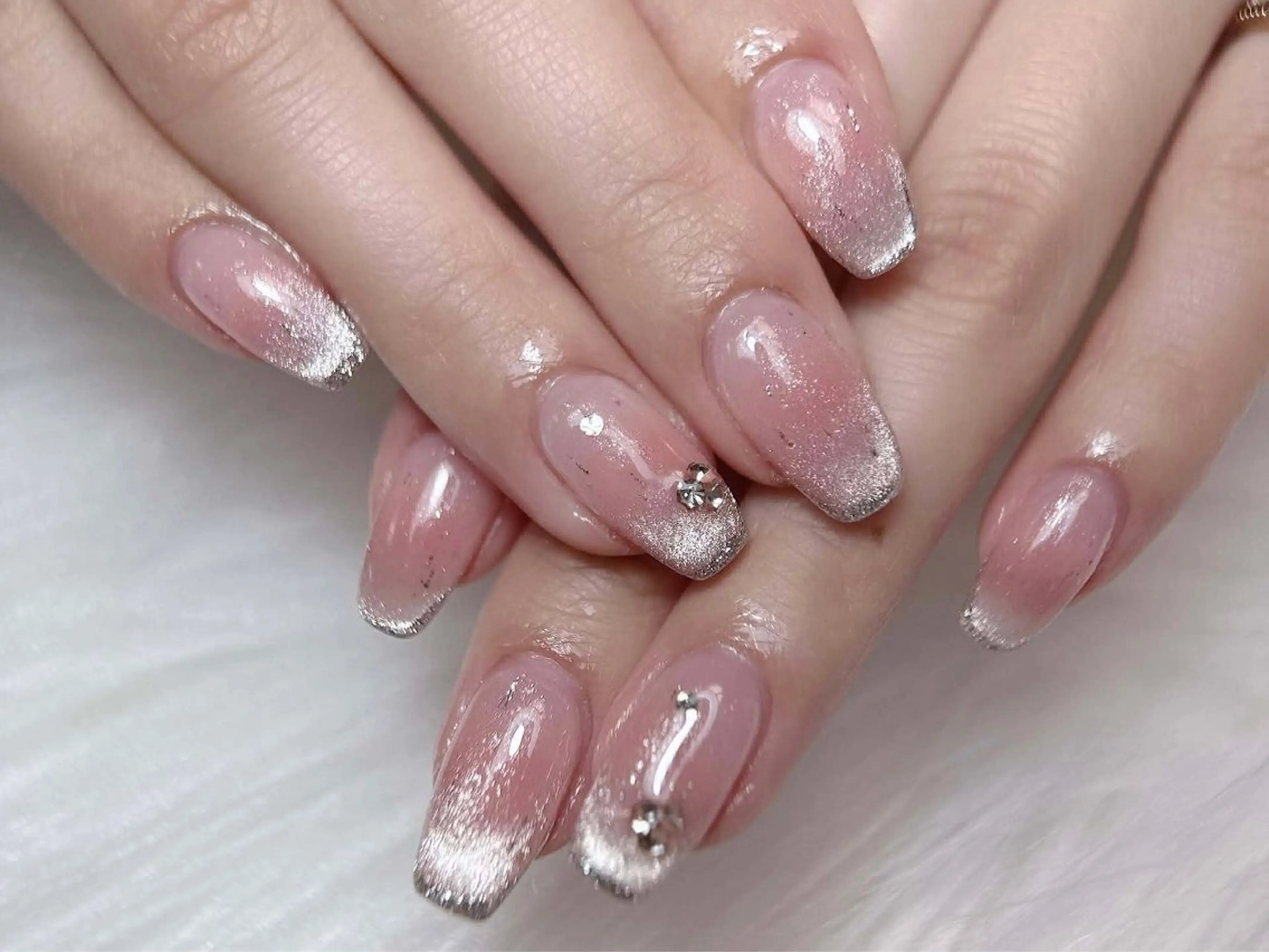 ネイル チークネイル フレンチネイル グラデーション マグネットネイル ミラーネイル ハンドネイル Trang nailのネイルデザイン