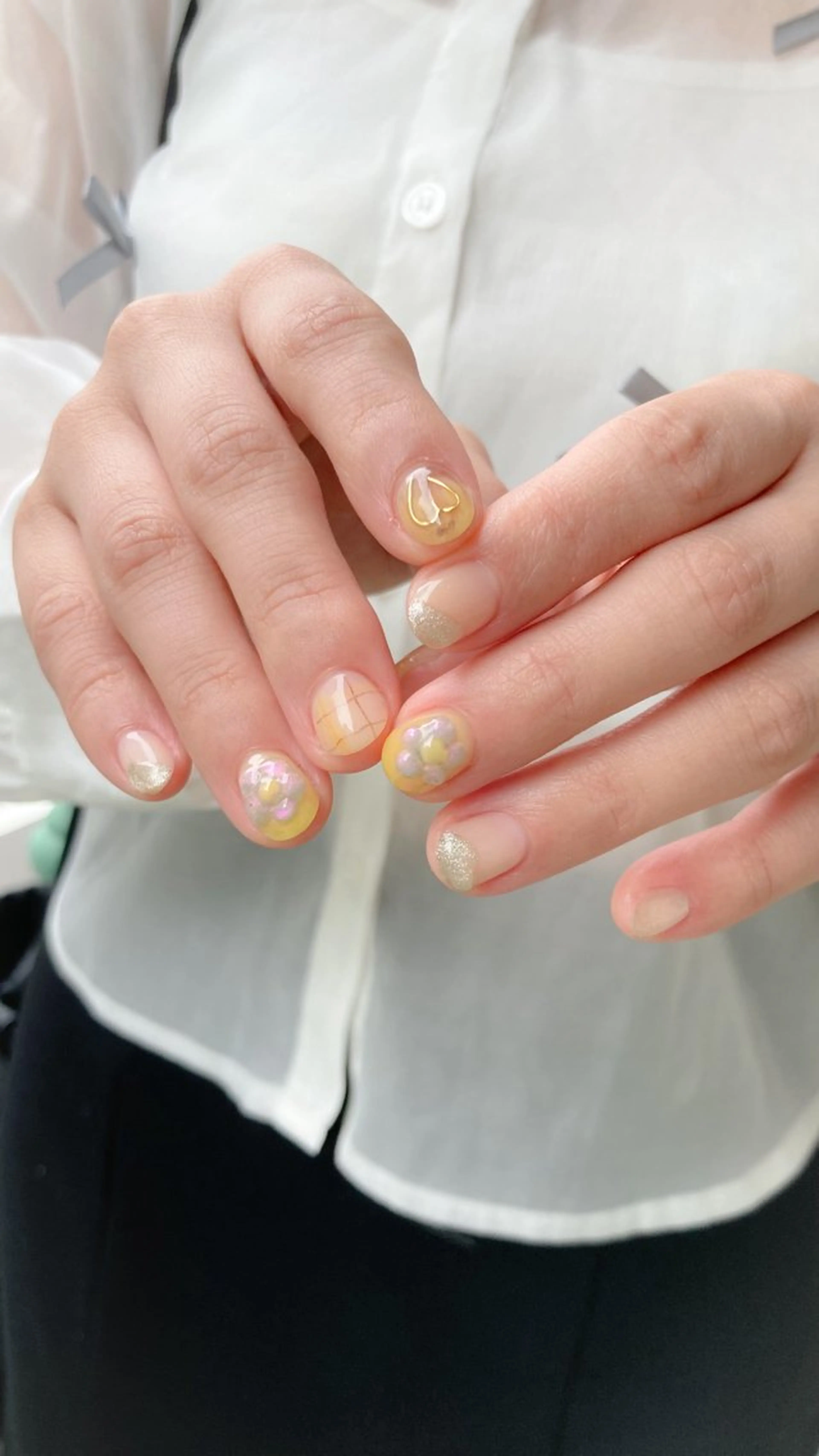 ネイル 持ち込み 黄色 nail salon neige所属・ジェムネイル Risa.のネイルデザイン
