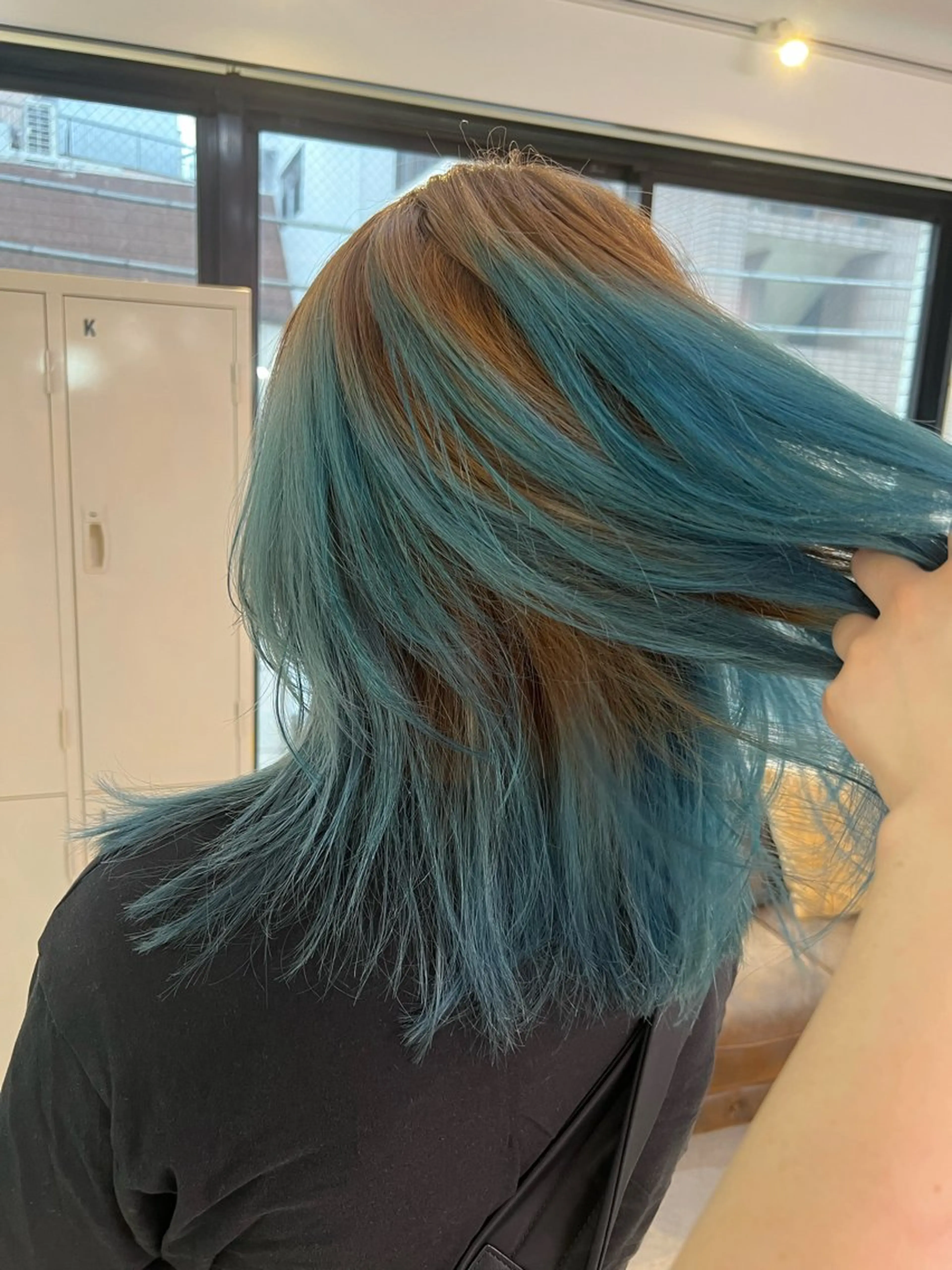 ミディアム カット ヘアカラー 💥ウルフカット デザインあんな💥のヘアスタイル