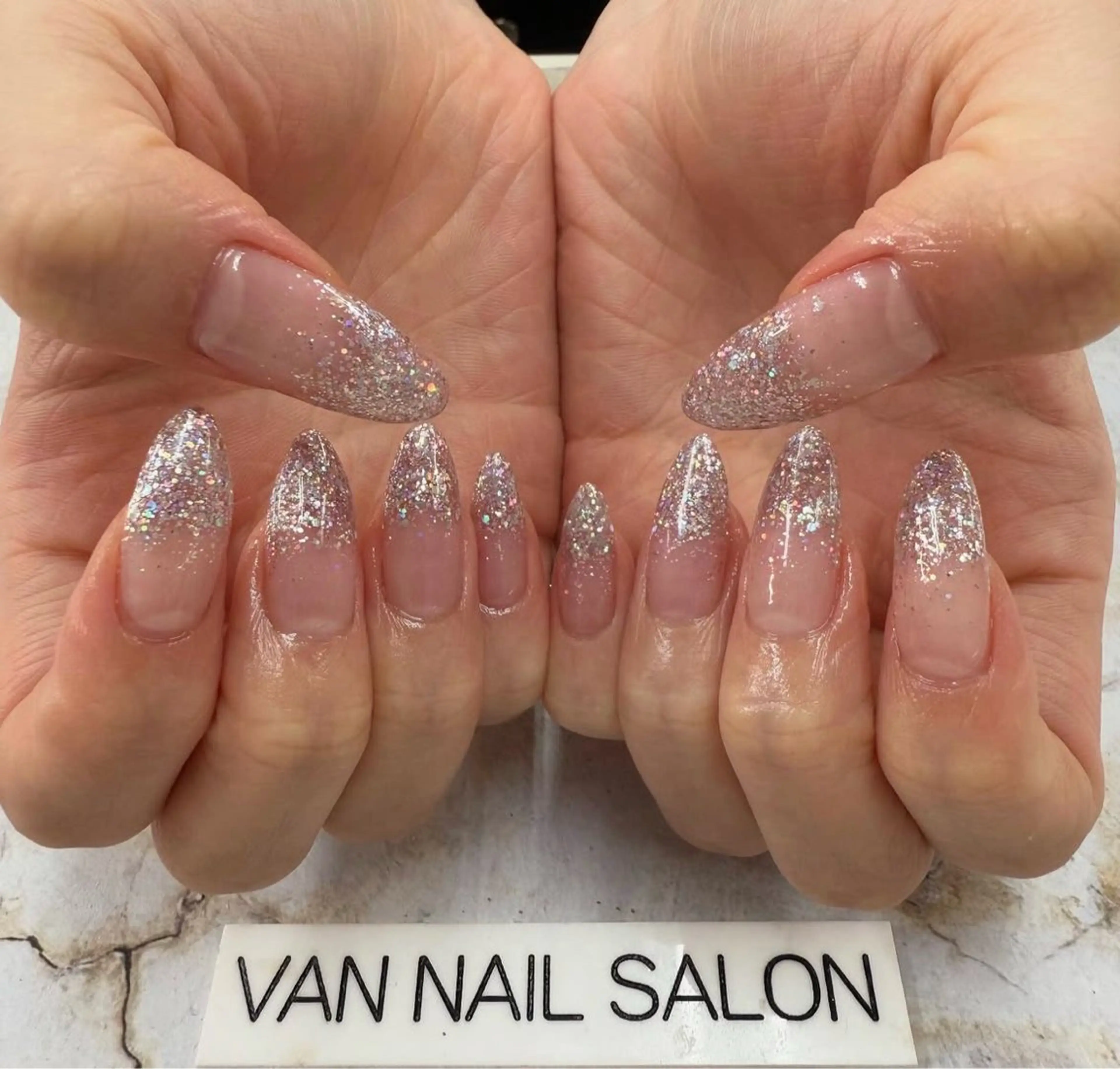 ネイル ハンドネイル Van Nail 本厚木店所属・Van Nail Salonのネイルデザイン