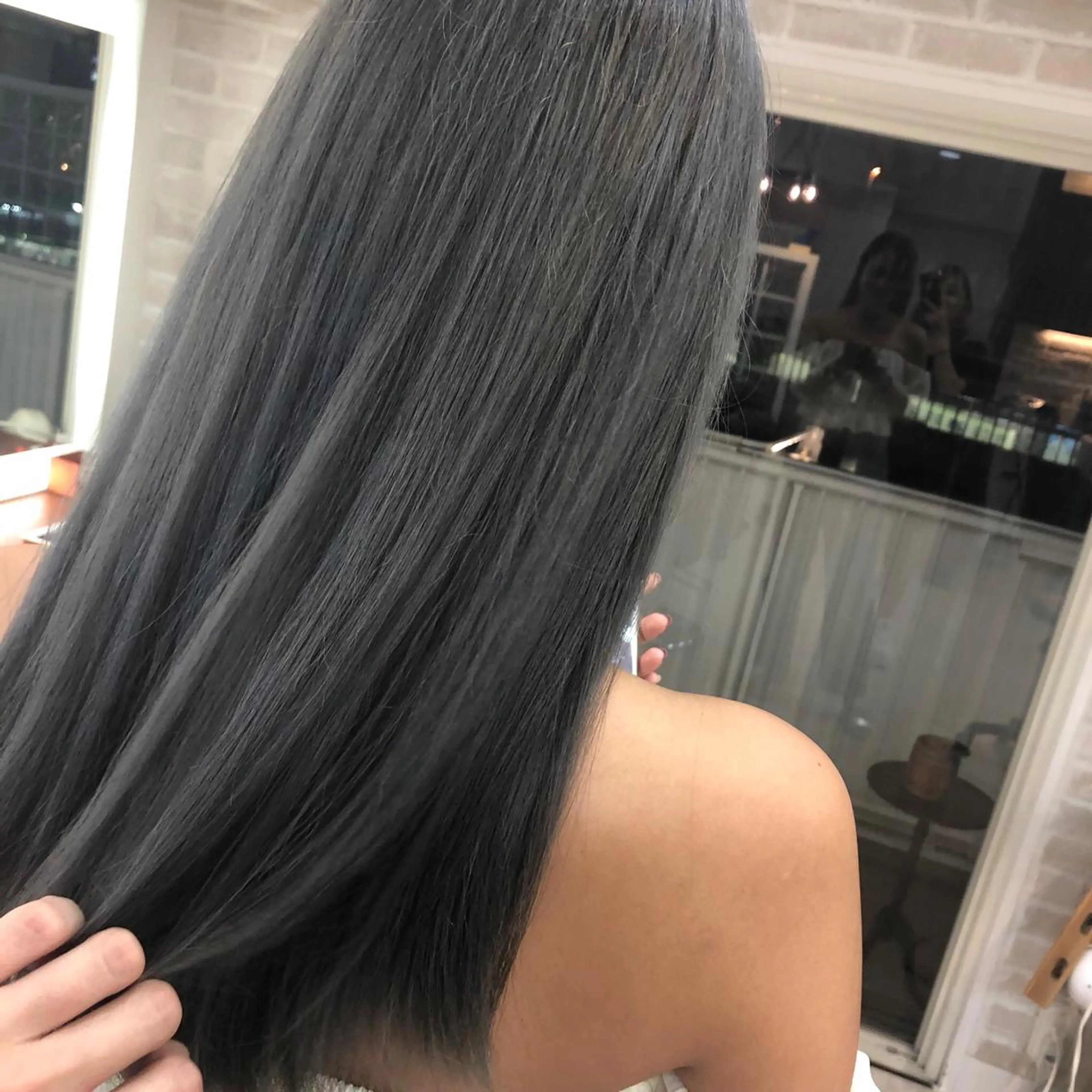 ロング カラー アッシュ ブリーチ カット ヘアカラー トリートメント ヘアセット Aujua ソムリエ 勝又舞夏のヘアスタイル