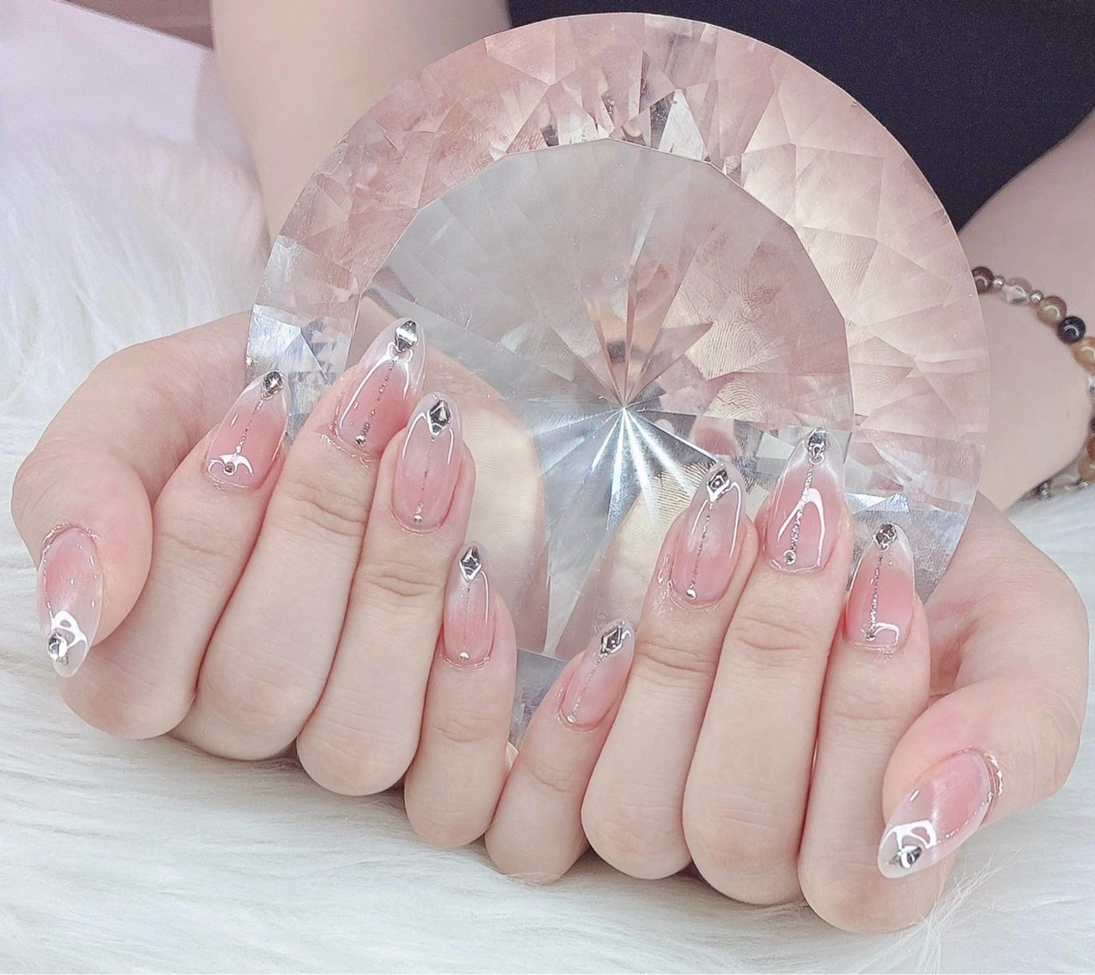 ネイル ハンドネイル LoaChaton kaeのネイルデザイン