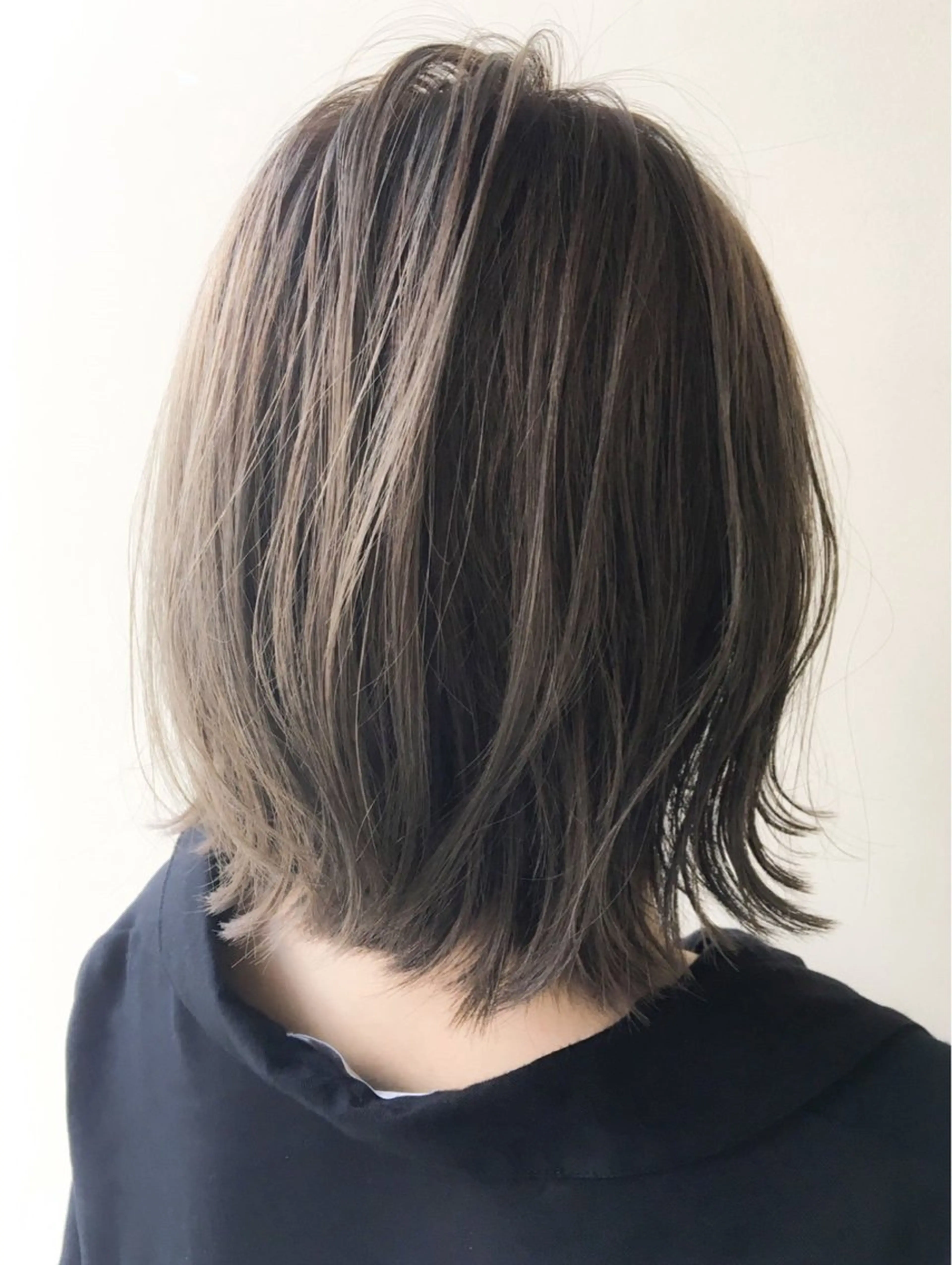 ミディアム カラー stylist/ボブ ことの/韓国レイヤーのヘアスタイル