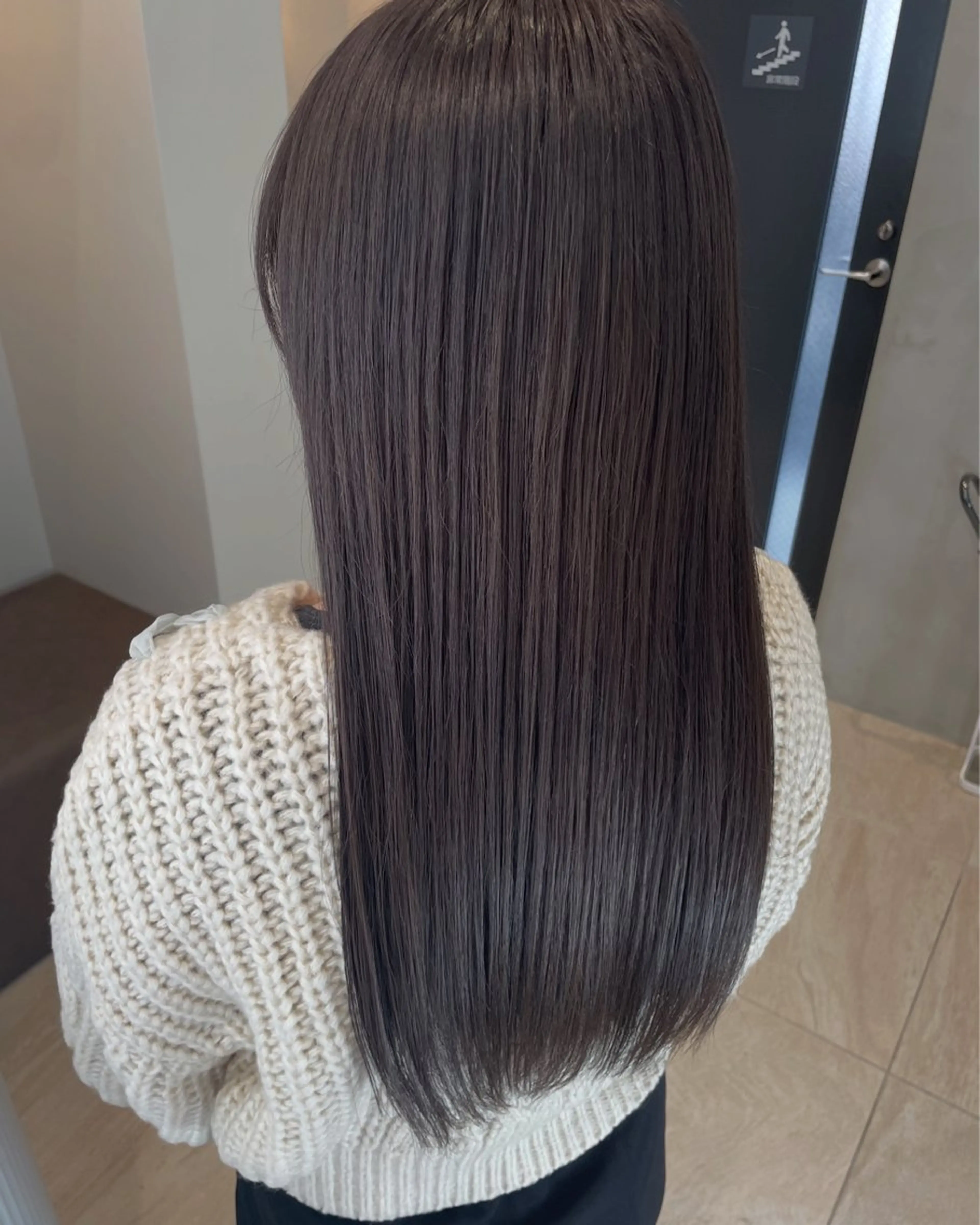 セミロング カラー ダークグレー ダークグレージュ グレージュ ヘアカラー 女性リピ90%🍨 🩷佐藤みずきのヘアスタイル
