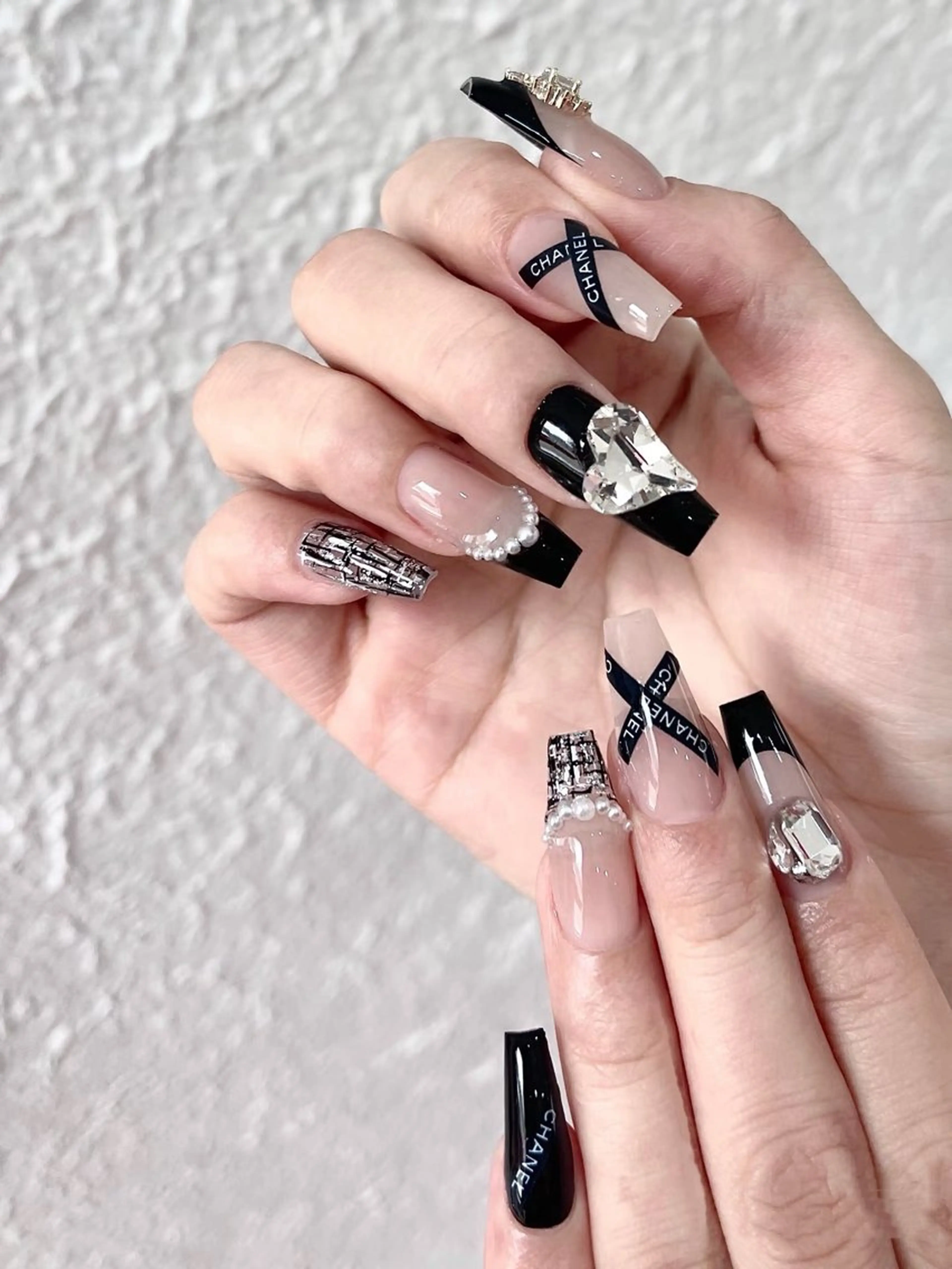 ネイル フラワーネイル フレンチネイル ジェルネイル ガラスフレンチ ハート ハンドネイル BabyYouMi nailのネイルデザイン