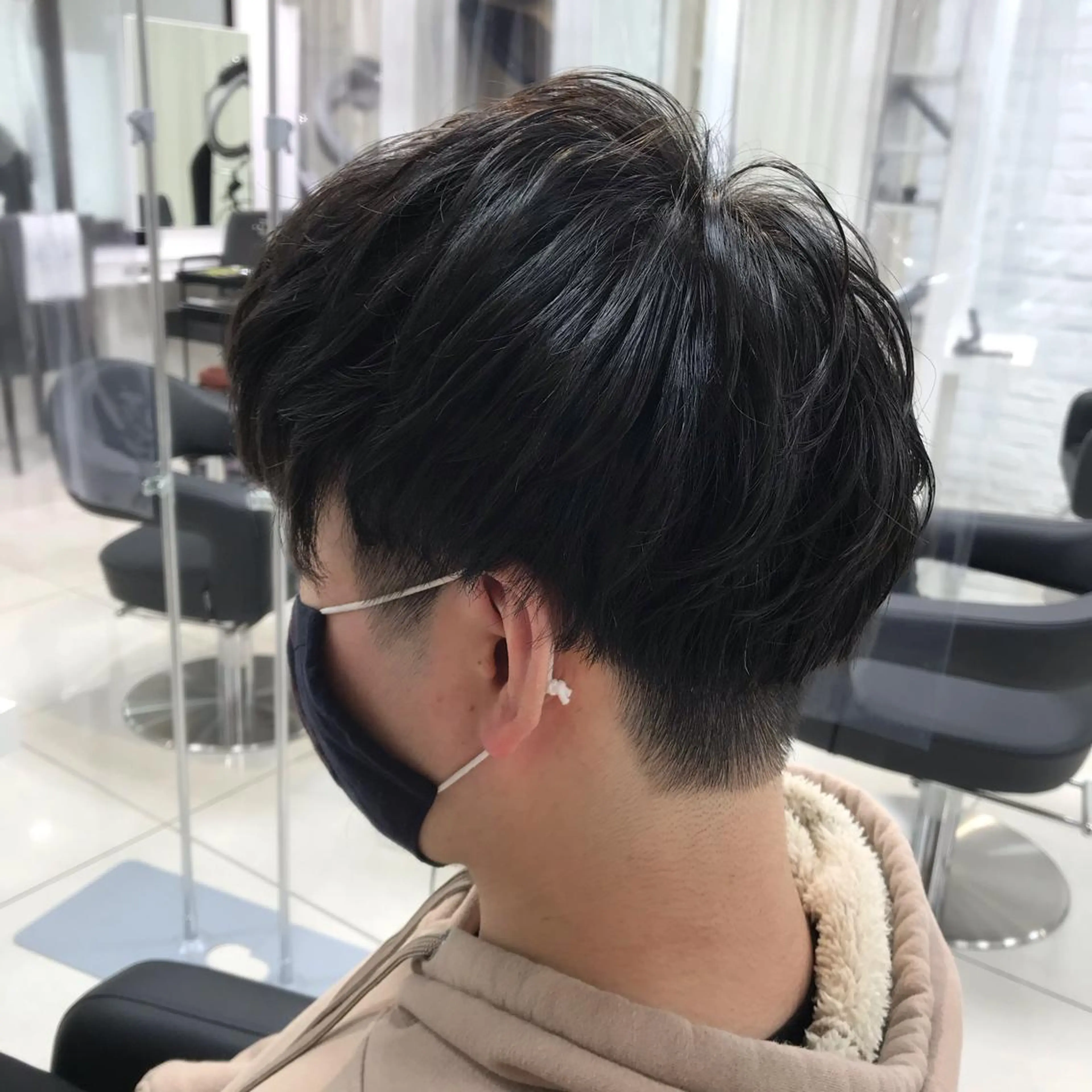 パーマ メンズ マッシュ メンズパーマ 刈り上げ 暖色カラー🌹 中山由梨のヘアスタイル